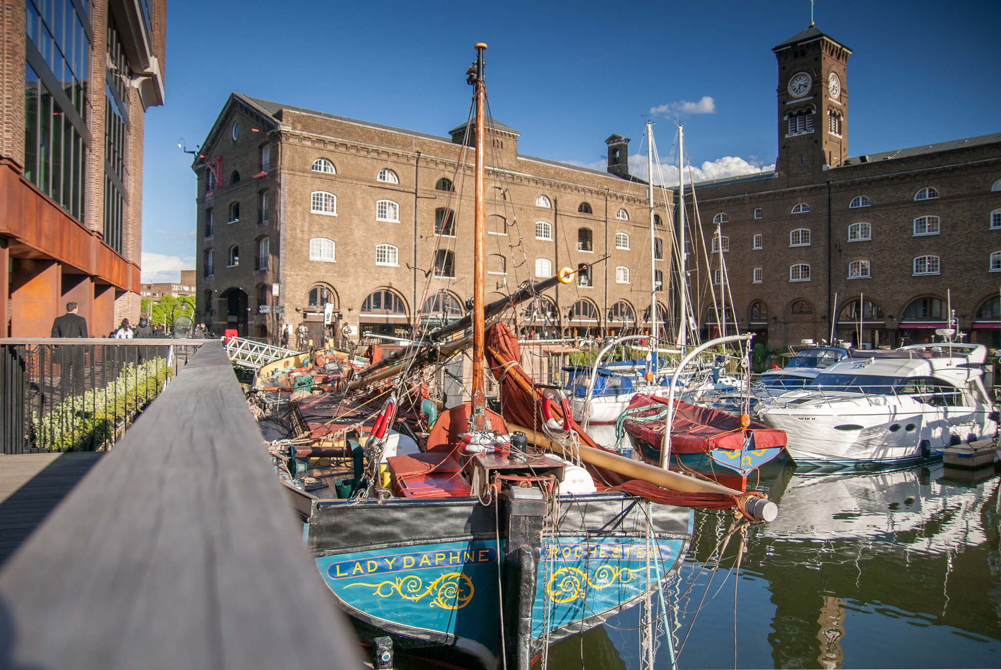 Sony Alpha DSLR-A700 sample photo. St. katherine's dock photography