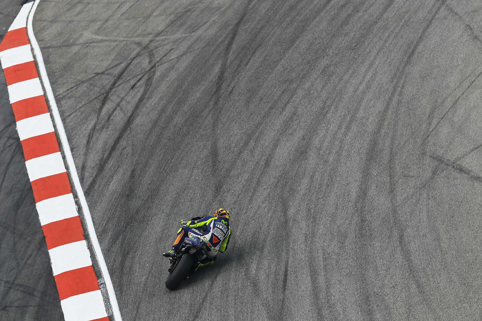 Canon EF 200-400mm F4L IS USM Extender 1.4x sample photo. Valentino rossi photography