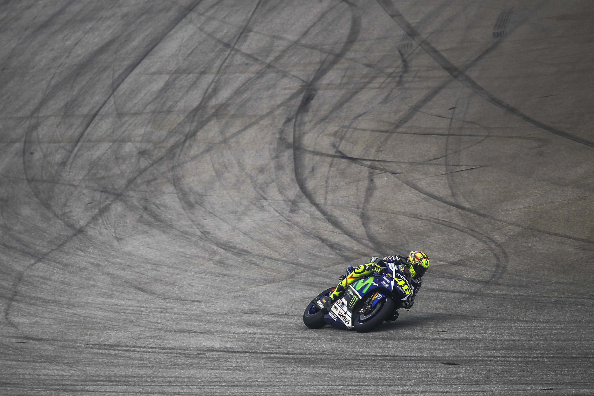 Canon EF 200-400mm F4L IS USM Extender 1.4x sample photo. Valentino rossi photography