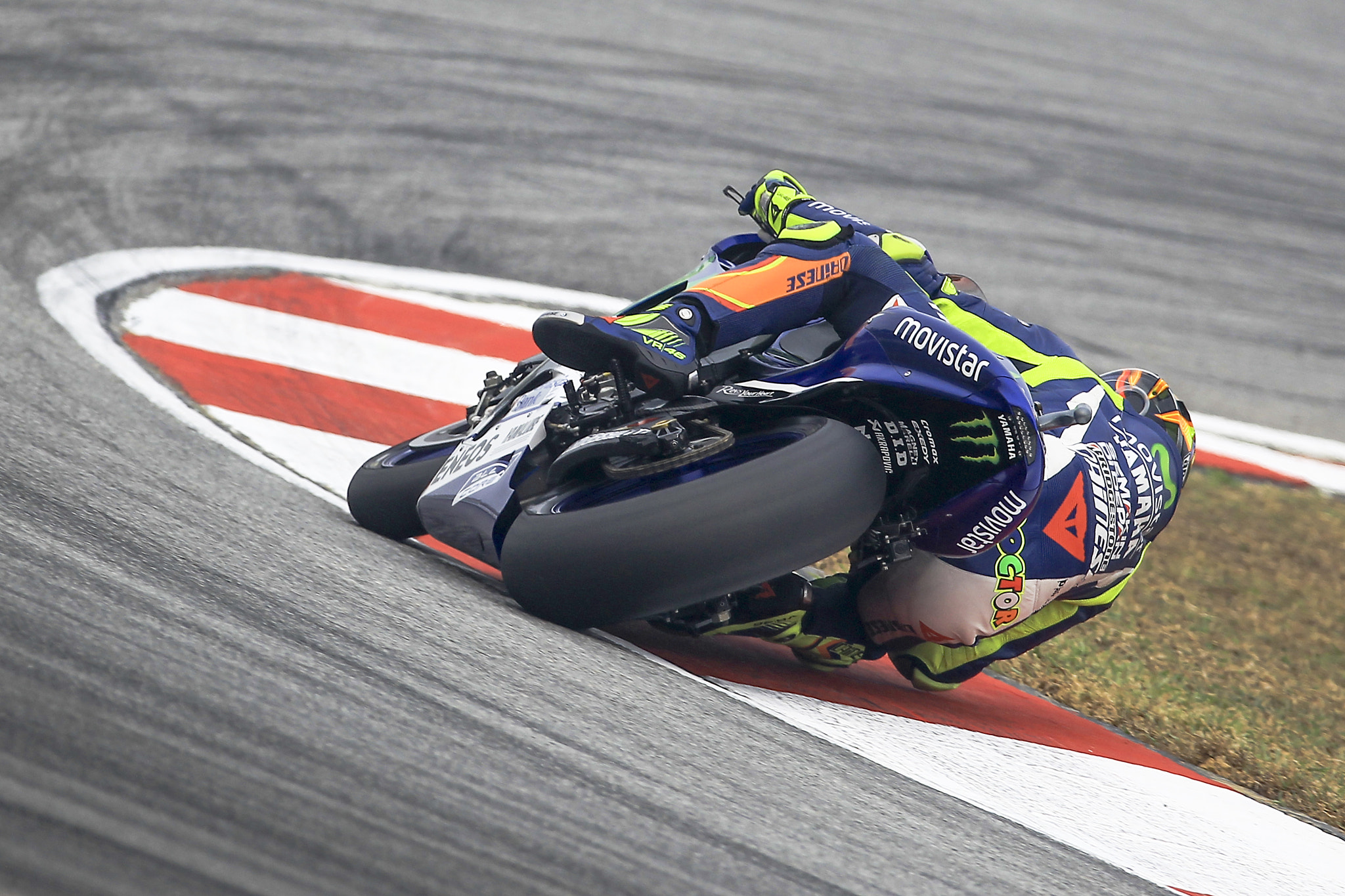Canon EF 200-400mm F4L IS USM Extender 1.4x sample photo. Valentino rossi photography