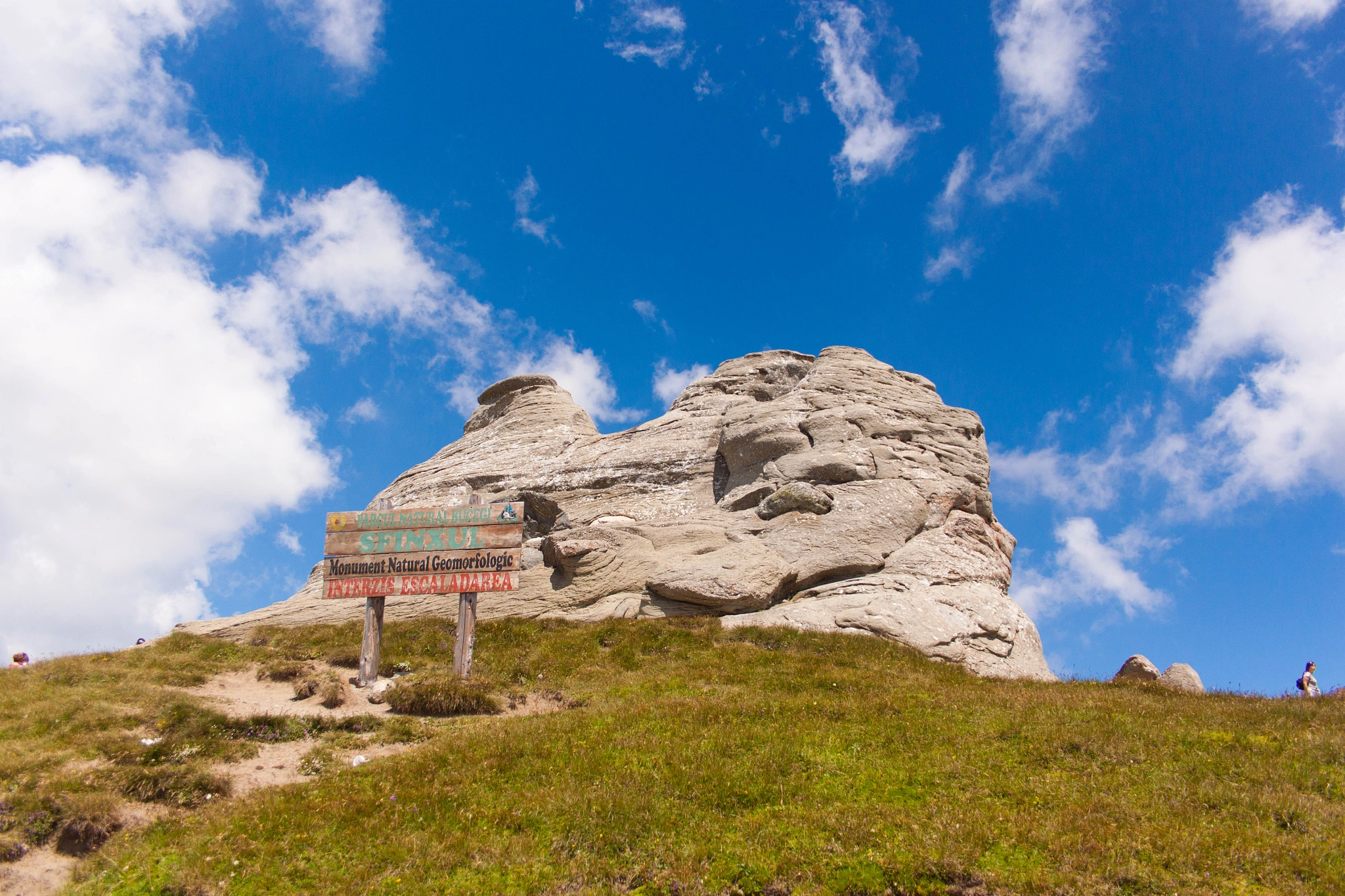 Canon EF-S 18-55mm F3.5-5.6 sample photo. Romanian mountains photography