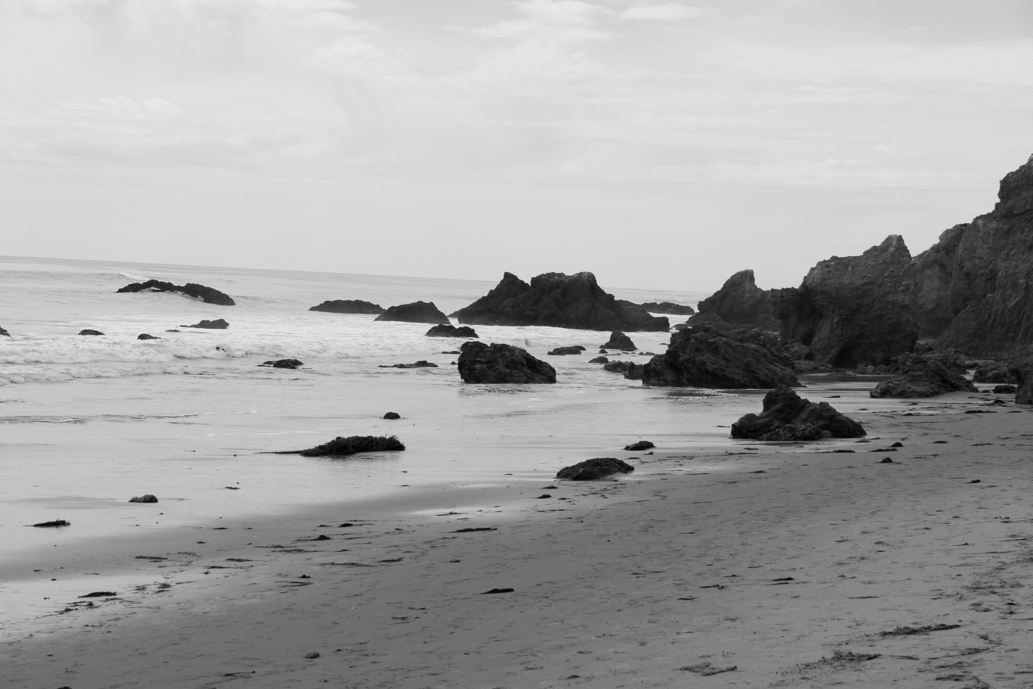 Canon EF-S 18-55mm f/3.5-5.6 USM sample photo. Rocks and roll photography