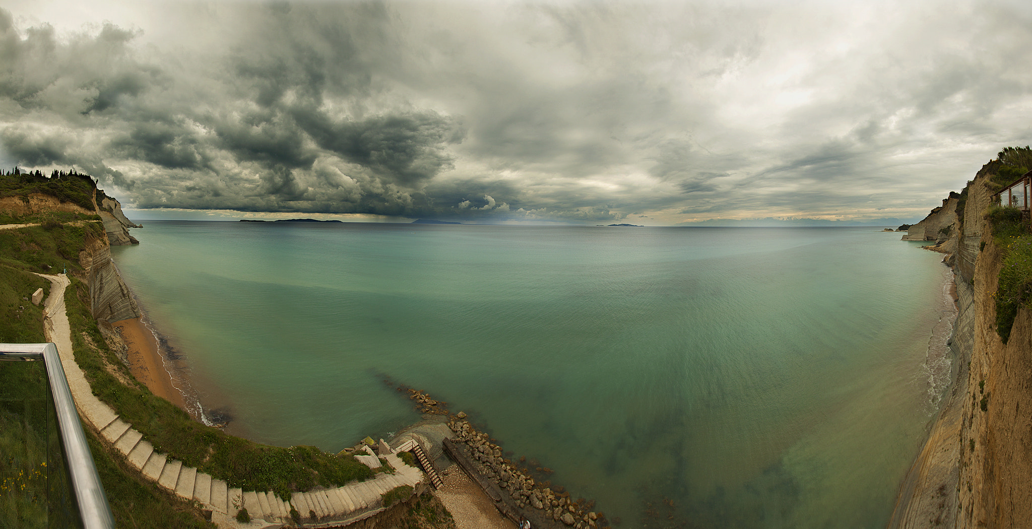Sigma 10-20mm F3.5 EX DC HSM sample photo. Cliff photography