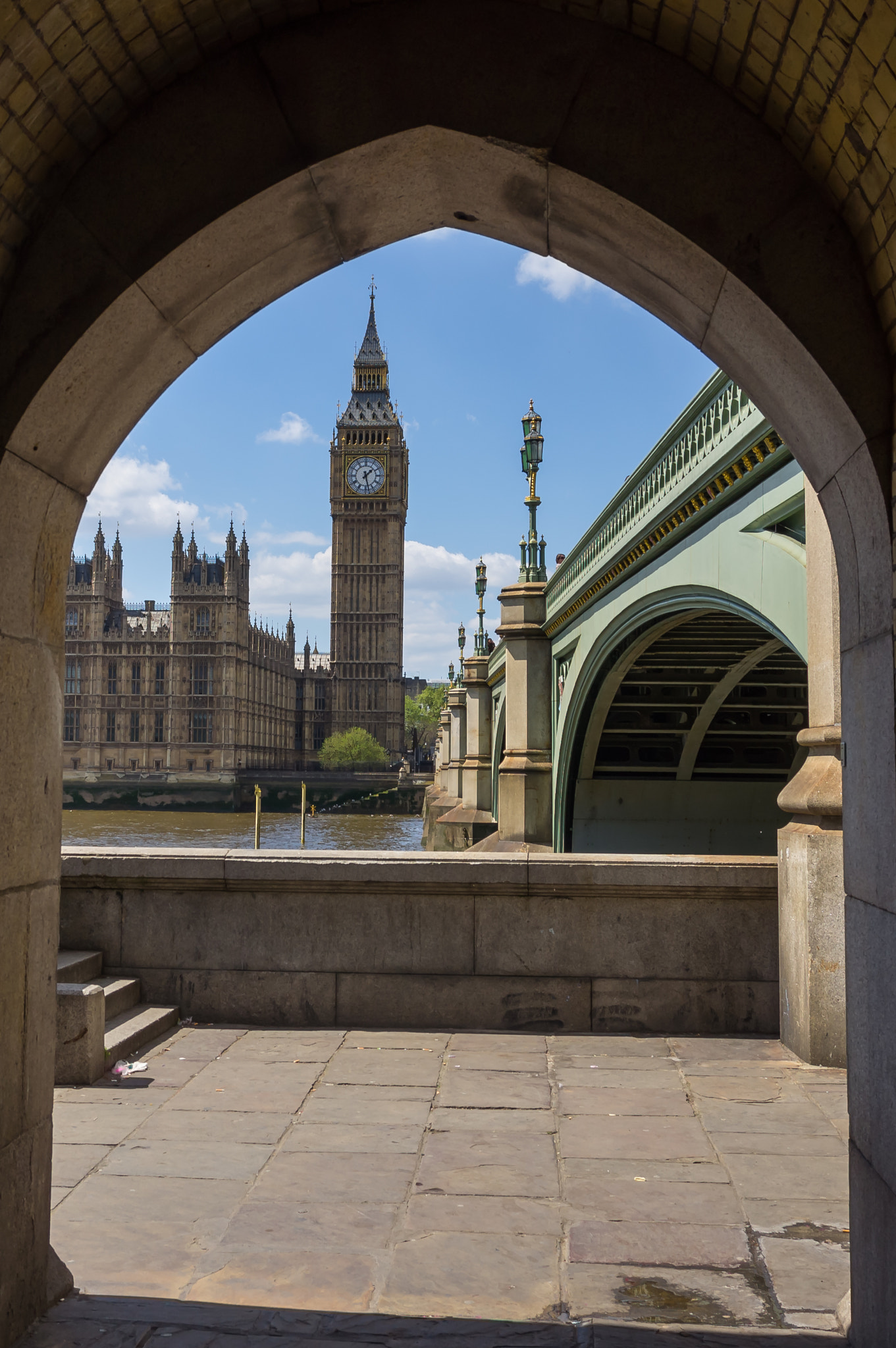 Sigma 17-70mm F2.8-4 DC Macro HSM sample photo. The view to big ben photography