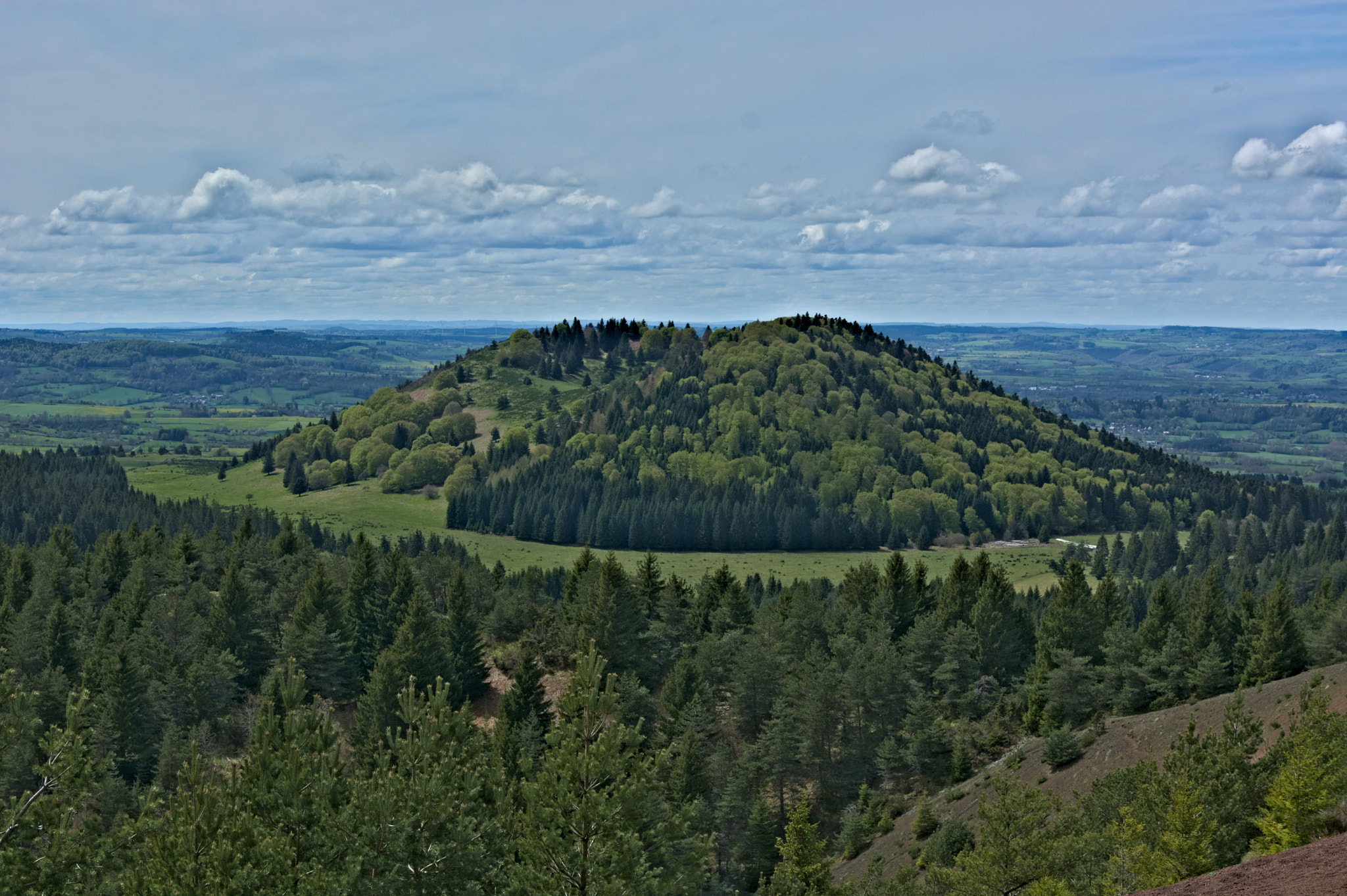 Nikon D7100 + Sigma 24-105mm F4 DG OS HSM Art sample photo. Auvergne puy de lassolas 2 photography