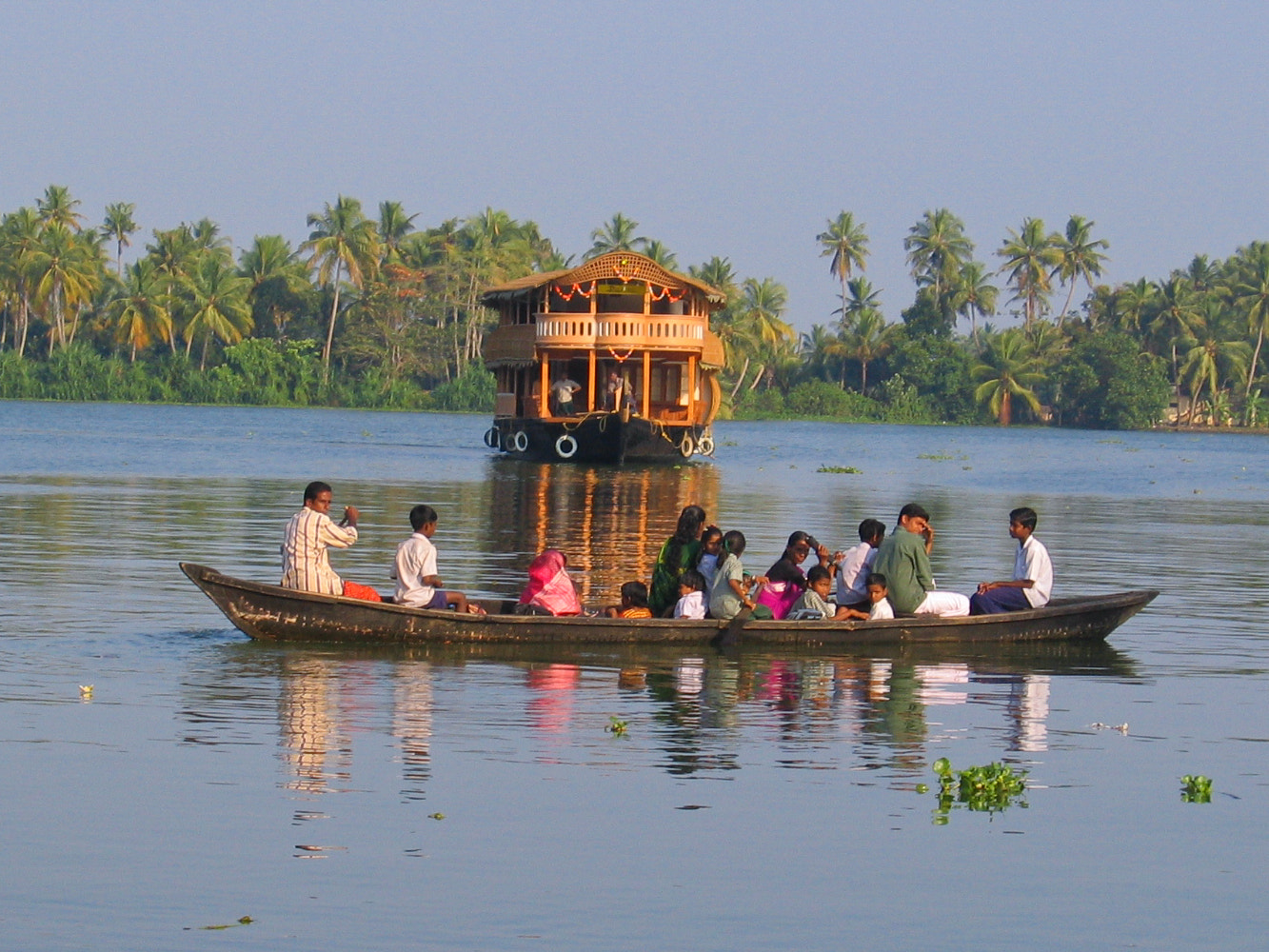 Canon POWERSHOT S50 sample photo. Bateaux sur les backwaters photography