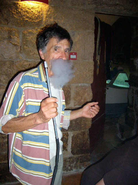 Panasonic DMC-FX3 sample photo. Fumeur de chicha photography
