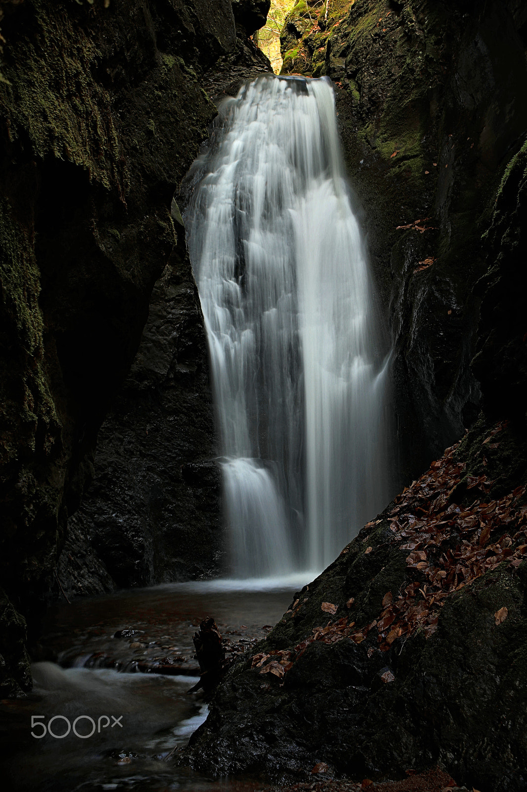 Canon EOS 6D + Canon EF 22-55mm f/4-5.6 USM sample photo. Slot canyon falls ii photography