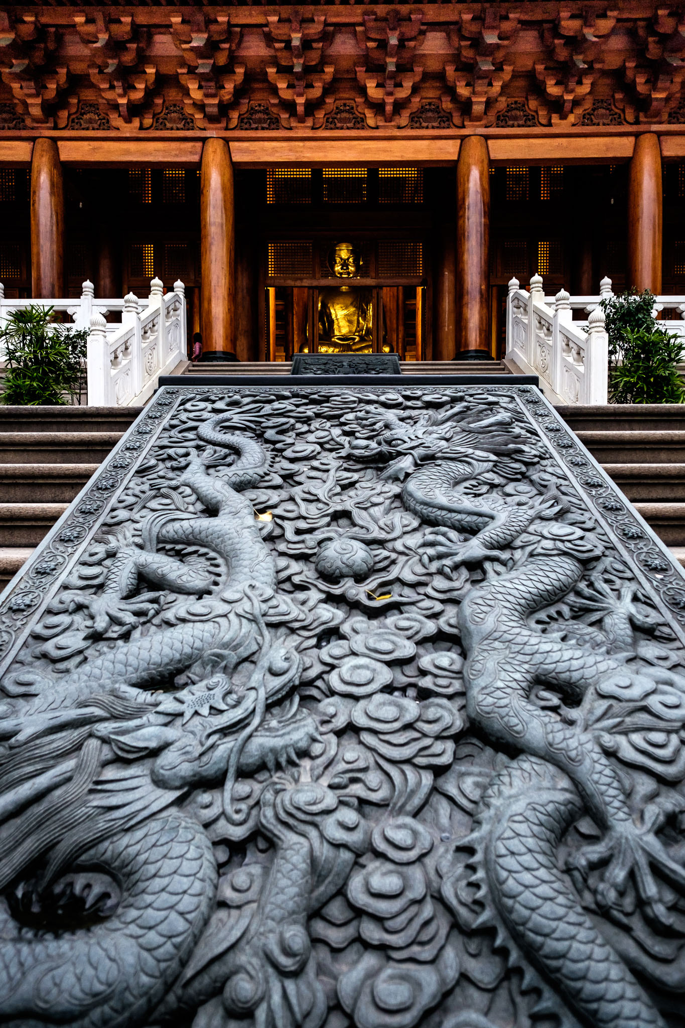 ZEISS Touit 12mm F2.8 sample photo. Stone relief photography