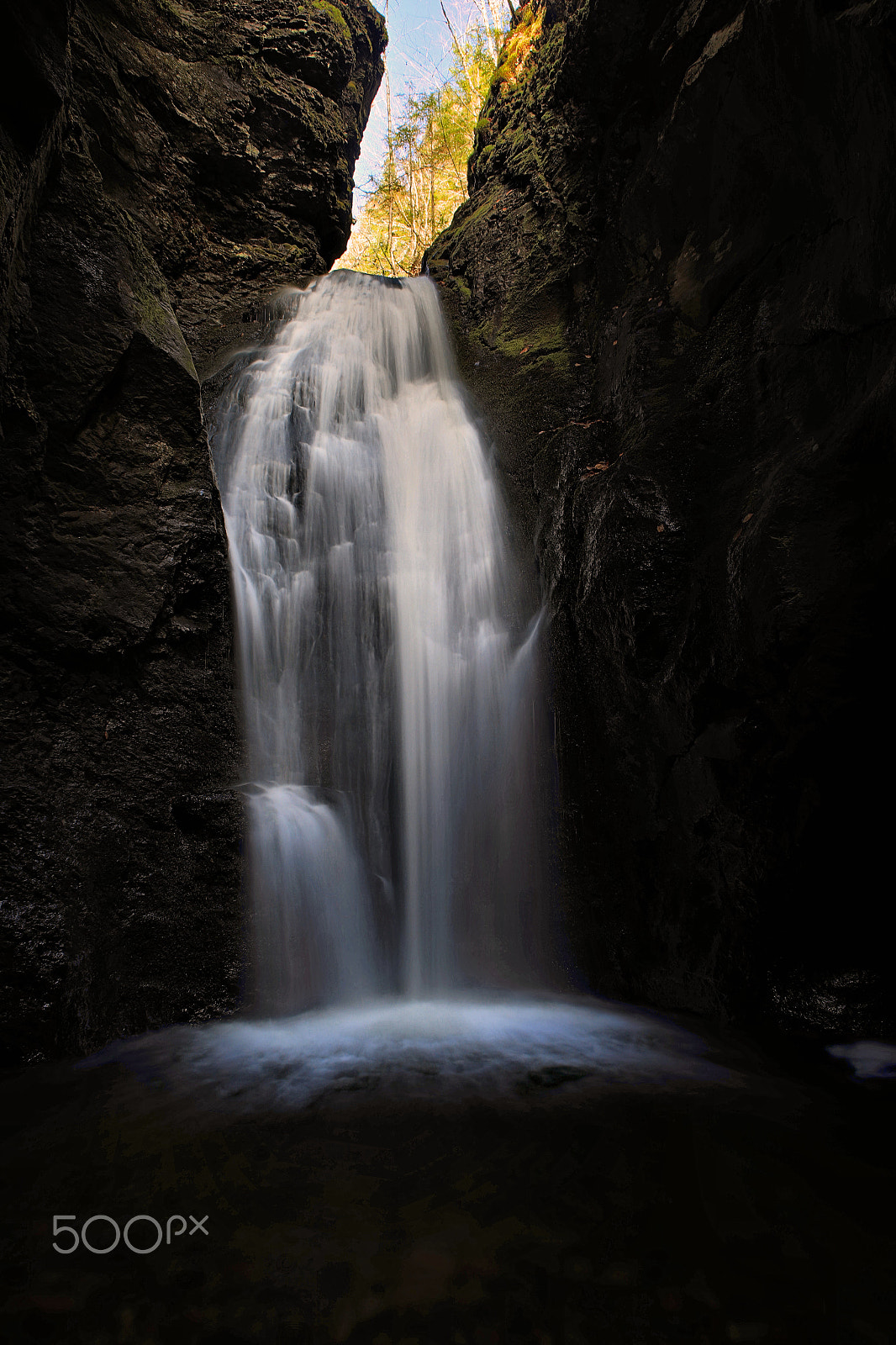 Canon EF 22-55mm f/4-5.6 USM sample photo. Slot canyon falls in fall photography