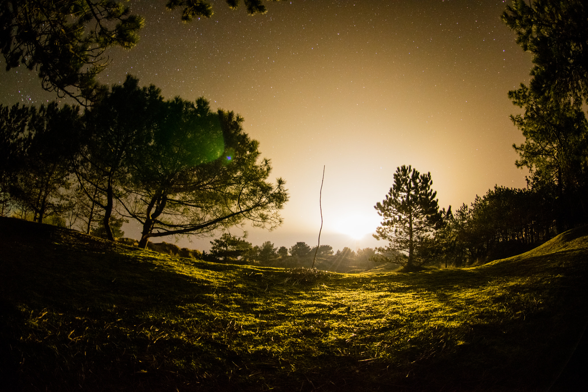 Nikon AF DX Fisheye-Nikkor 10.5mm F2.8G ED sample photo. Whereabouts unknown photography
