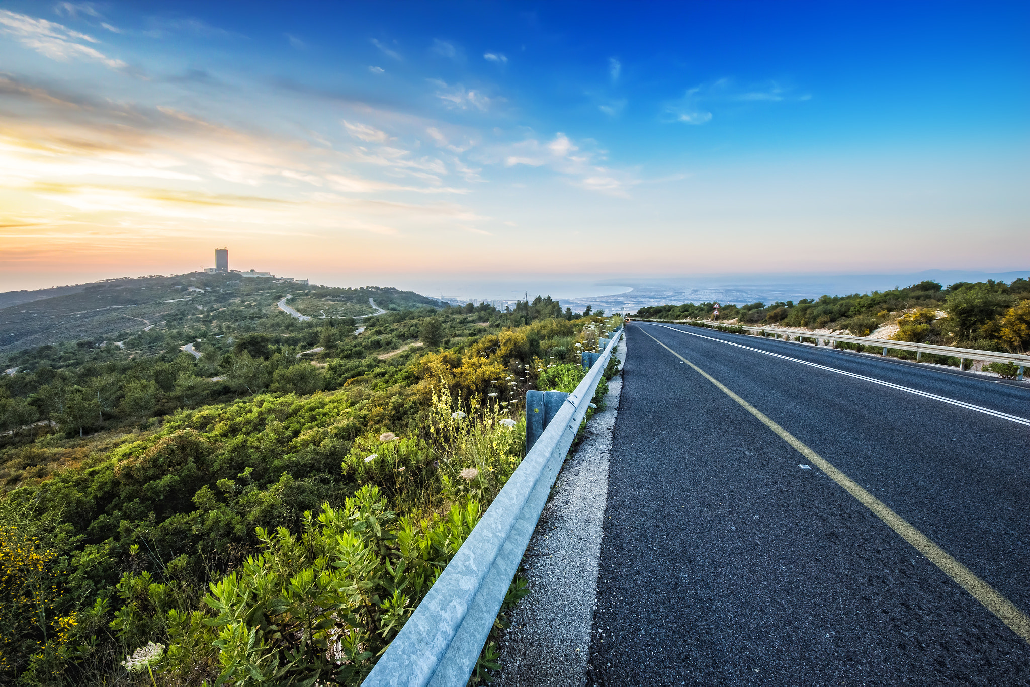 Sigma 8-16mm F4.5-5.6 DC HSM sample photo. The road down to haifa photography