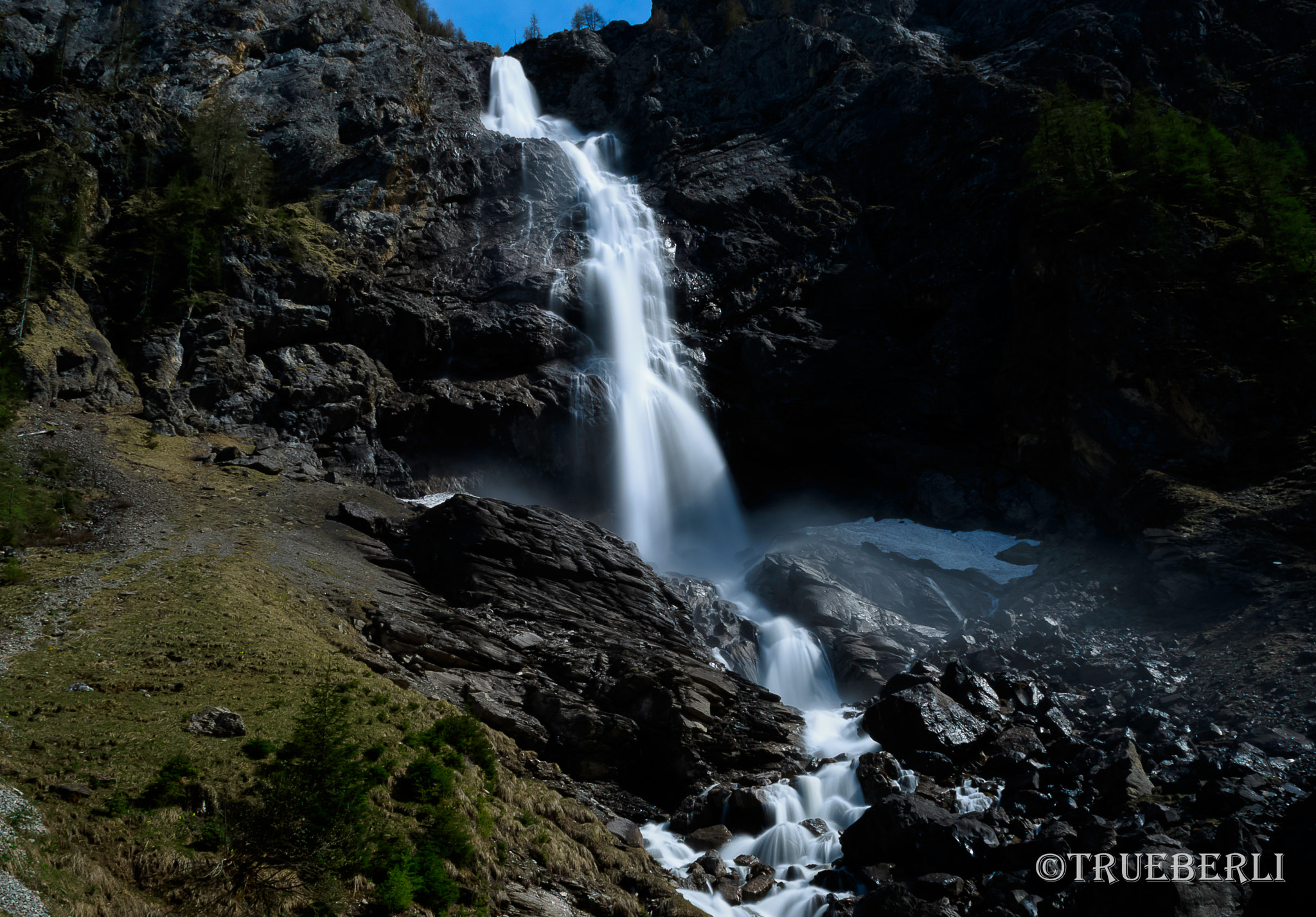 Canon EOS 7D Mark II + Canon EF 20mm F2.8 USM sample photo. Engstligen-wasserfälle photography