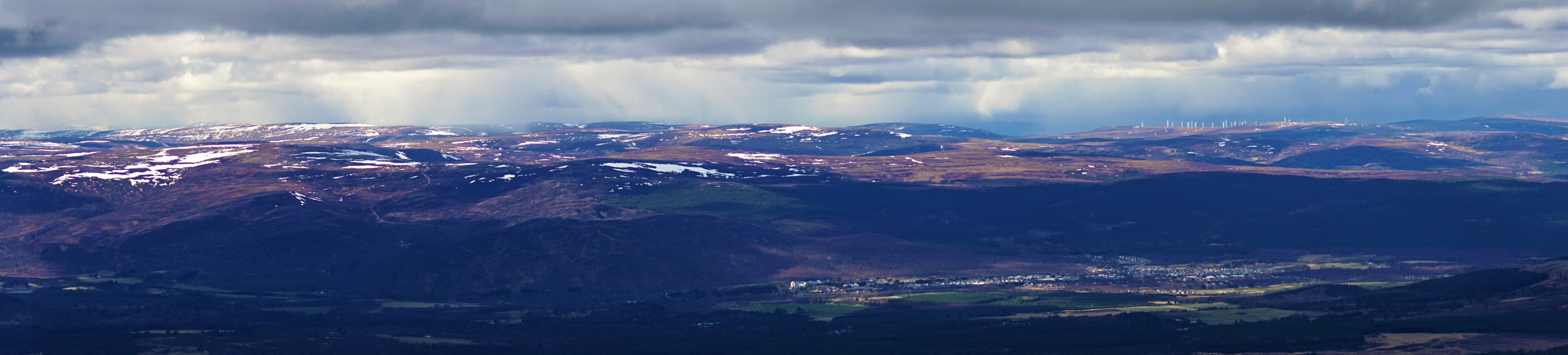 Sony 75-300mm F4.5-5.6 sample photo. Into the valley photography