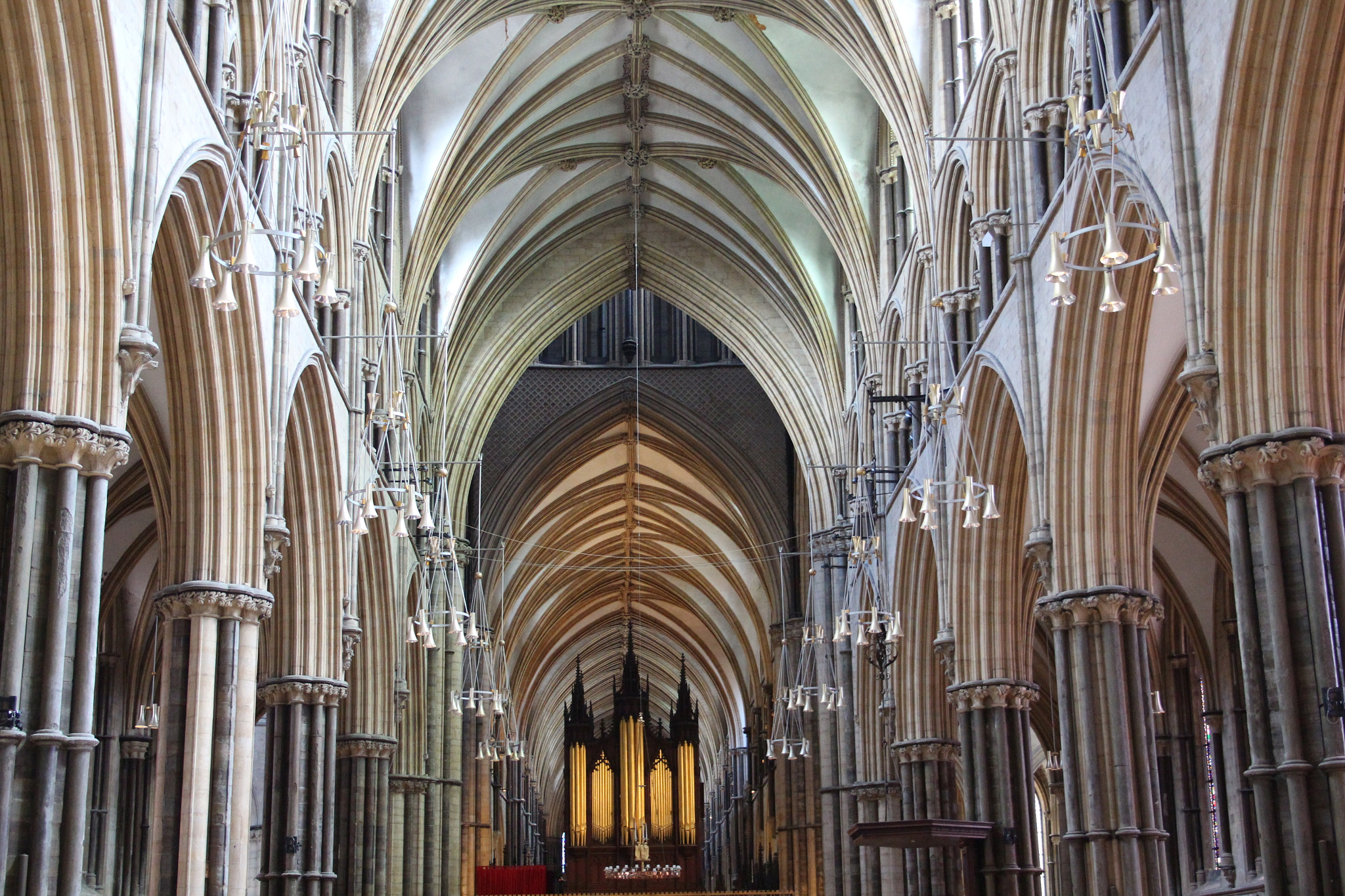Canon EF-S 18-55mm F3.5-5.6 sample photo. Lincoln cathedral photography