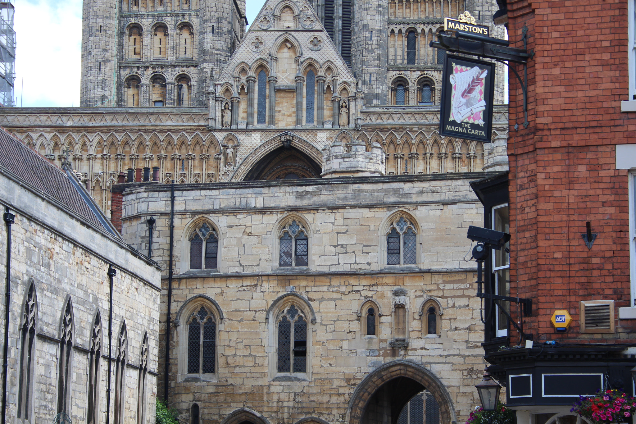 Canon EF-S 18-55mm F3.5-5.6 sample photo. Lincoln cathedral photography