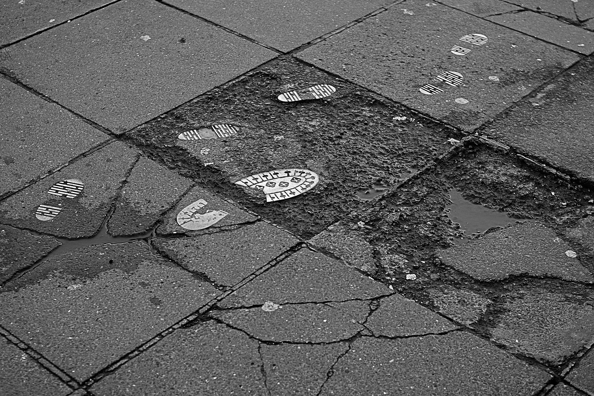 Pentax smc DA 40mm F2.8 XS Lens sample photo. Footsteps photography