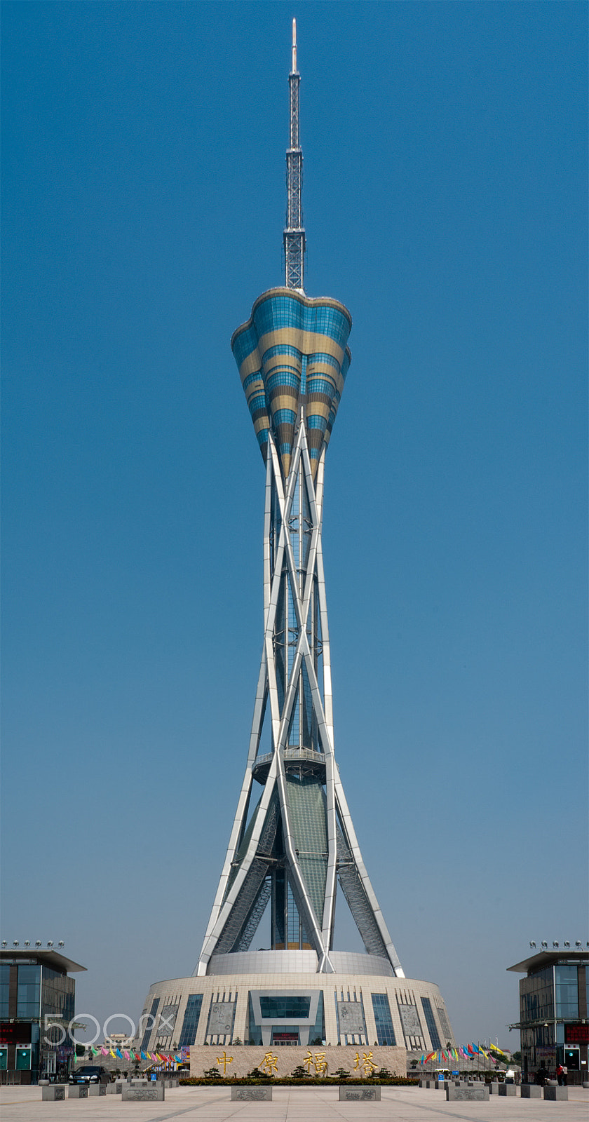 Nikon AF Nikkor 20mm F2.8D sample photo. Zhongyuan tower photography