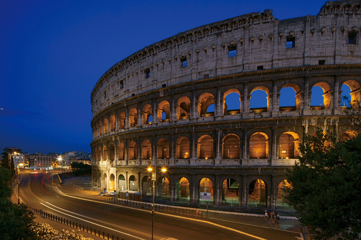 Canon TS-E 17mm F4L Tilt-Shift sample photo. The roman colosseum photography