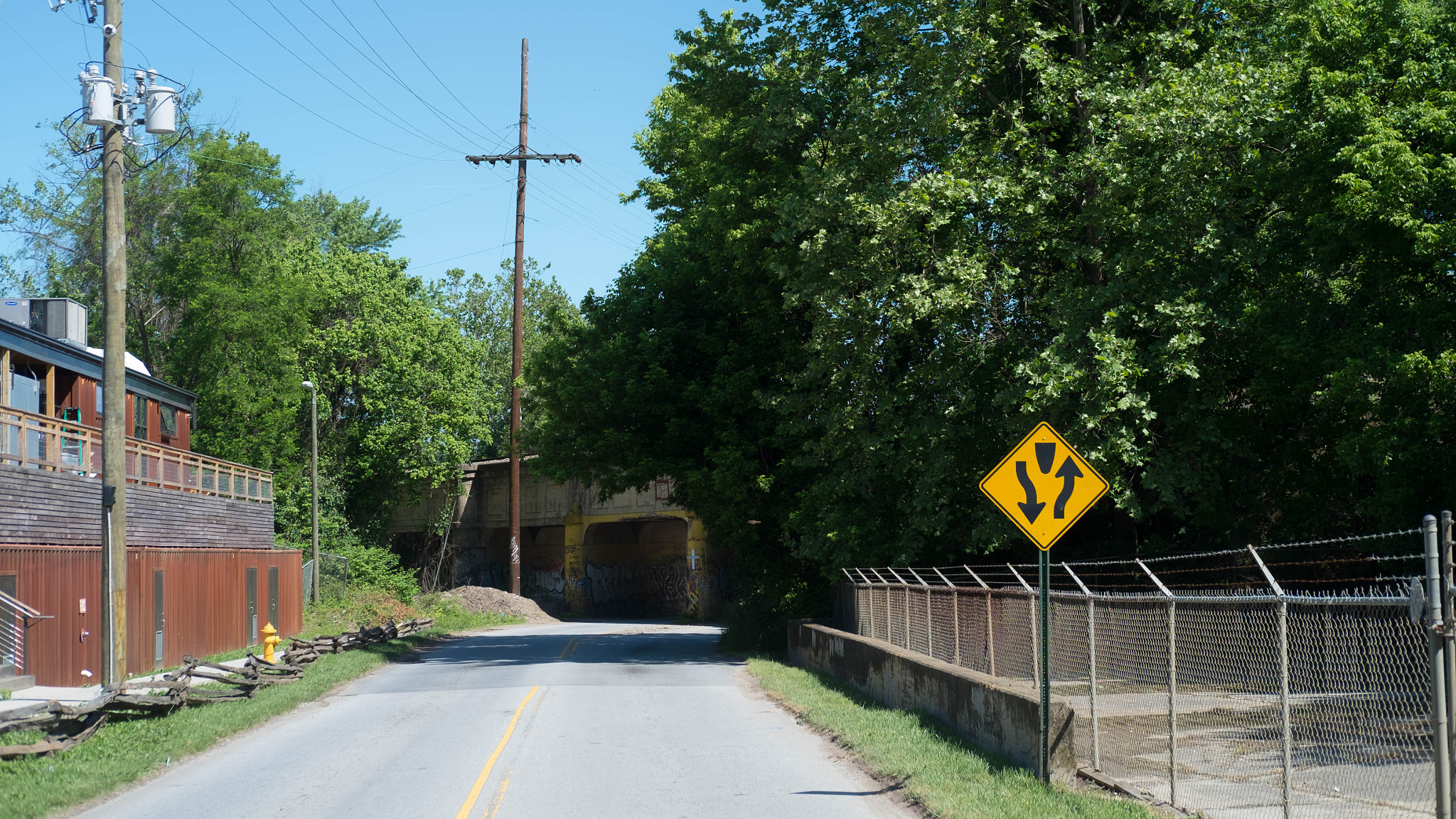 Fujifilm X-E1 + Fujifilm XF 35mm F2 R WR sample photo. Riverside dr, asheville  photography