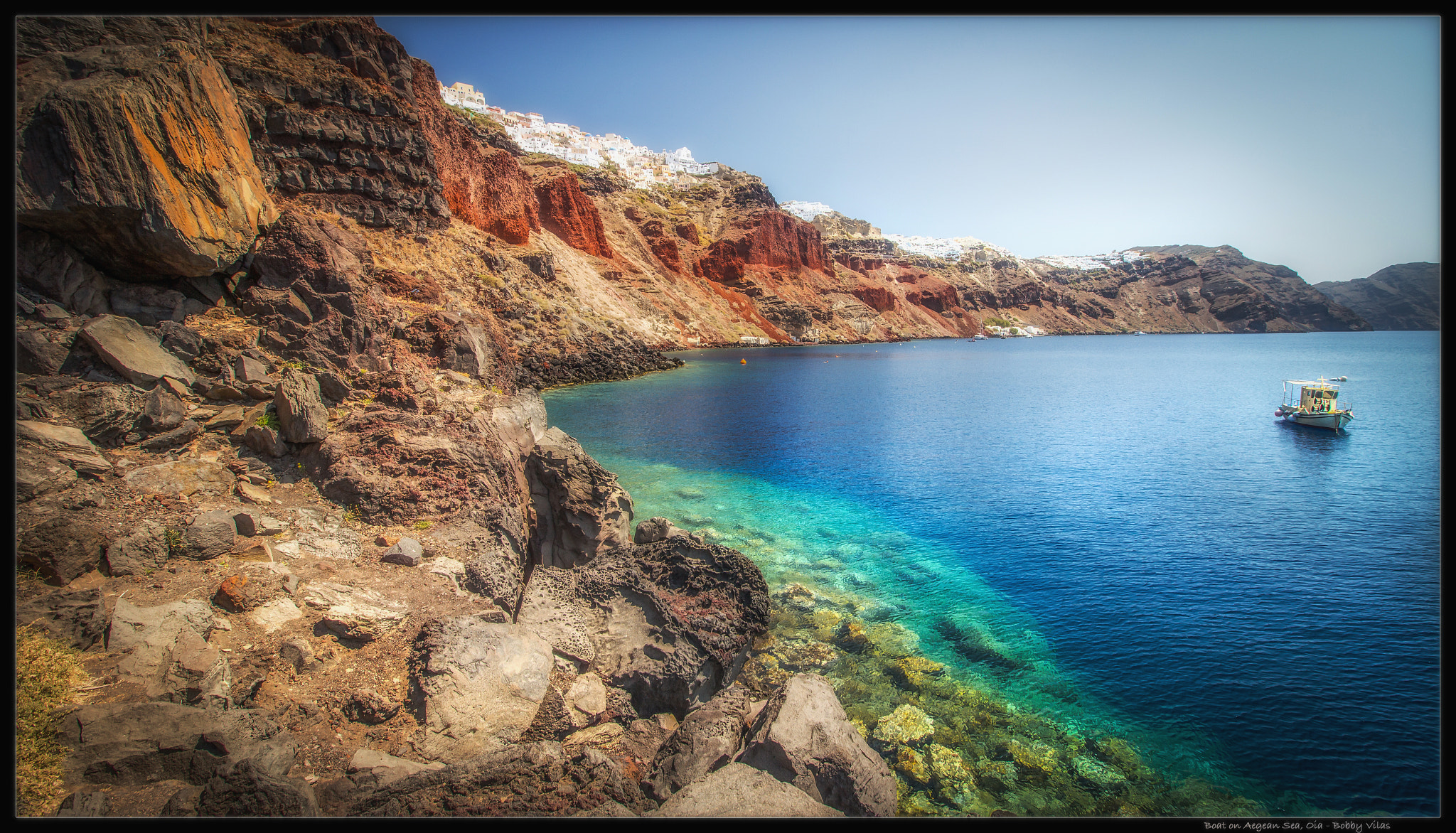 Canon EF-S 10-18mm F4.5–5.6 IS STM sample photo. Boat on the aegean photography