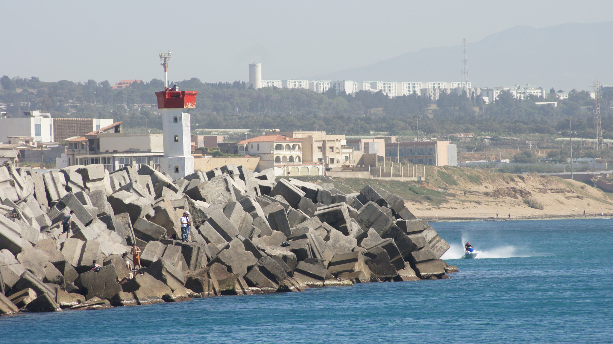 Tamron AF 55-200mm F4-5.6 Di II LD Macro sample photo. Phare la madrague photography