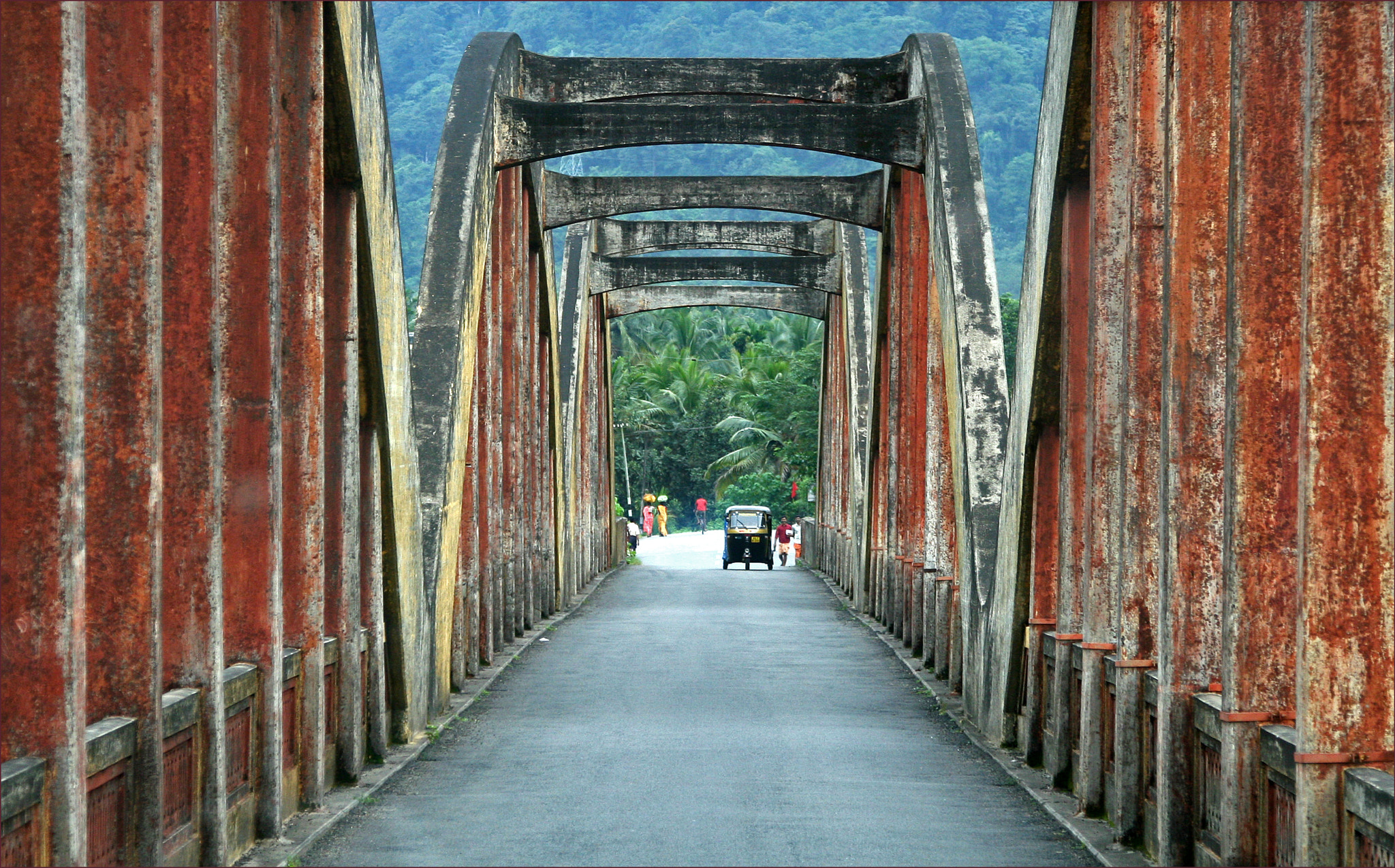 Canon EOS 30D + Canon EF 24-105mm F4L IS USM sample photo. Bridge photography