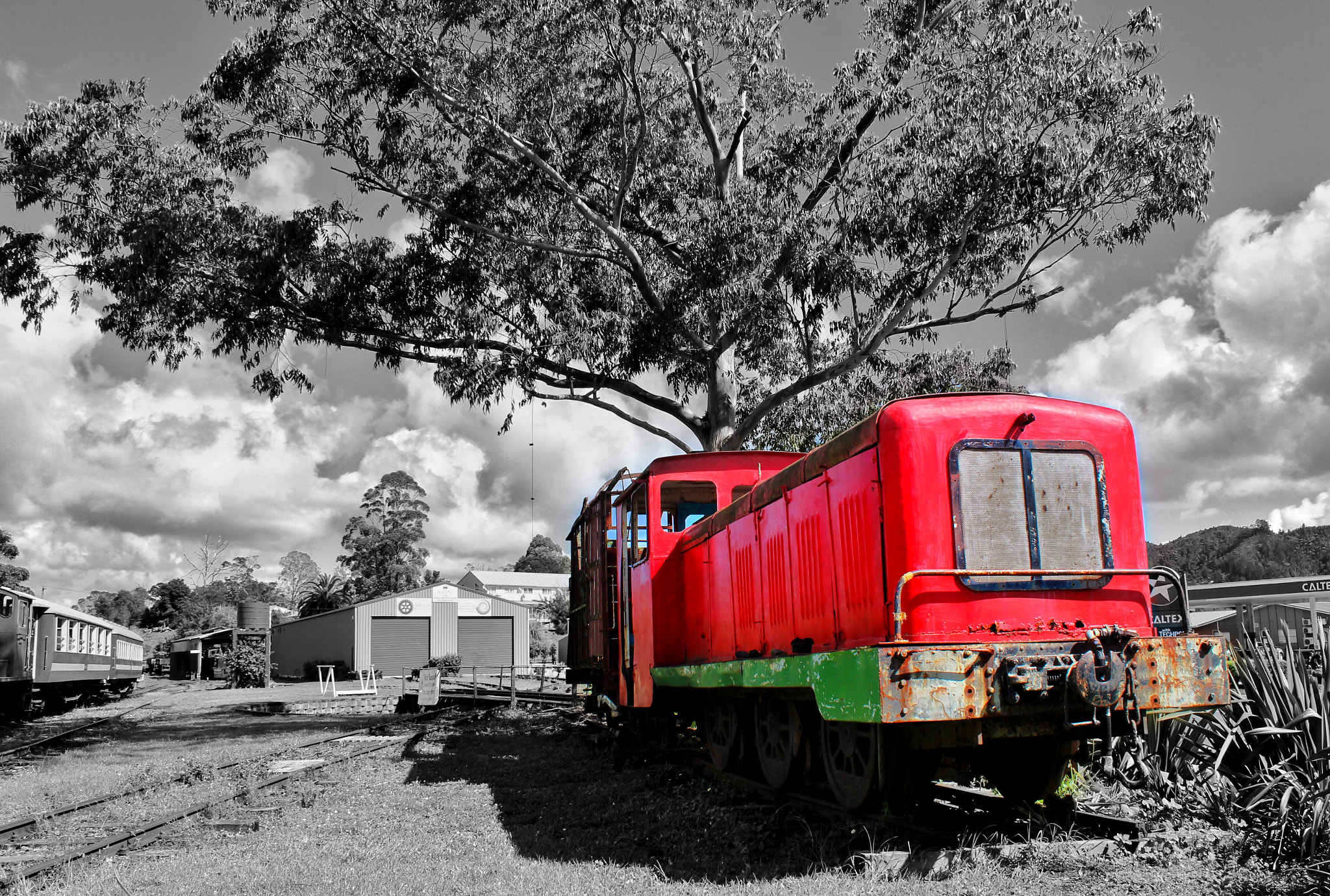 Canon EF-S 18-55mm F3.5-5.6 IS II sample photo. A rain of old railway station photography