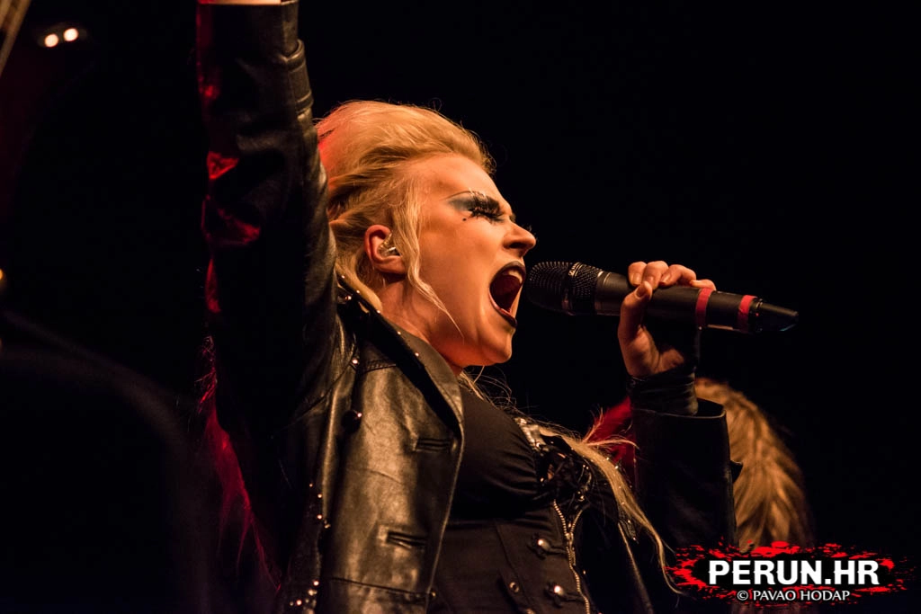 AF Zoom-Nikkor 70-210mm f/4 sample photo. Noora louhimo, battlebeast photography