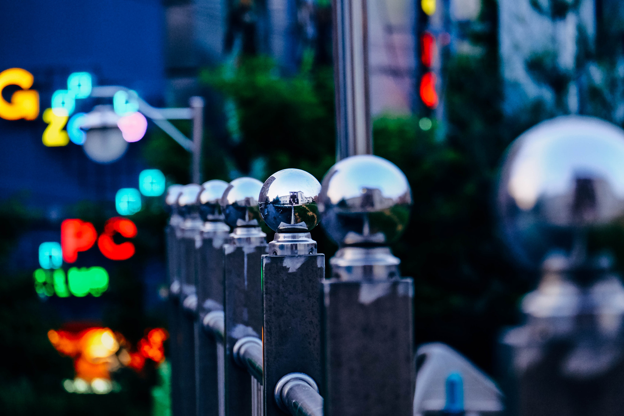 Fujifilm X-T10 + Fujifilm XC 50-230mm F4.5-6.7 OIS II sample photo. Tiny world photography