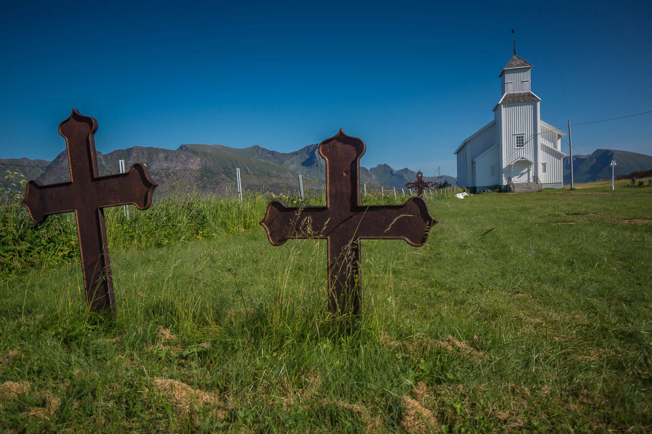 Minolta AF 28-80mm F3.5-5.6 II sample photo. Gimsøy kirke (vågan) photography