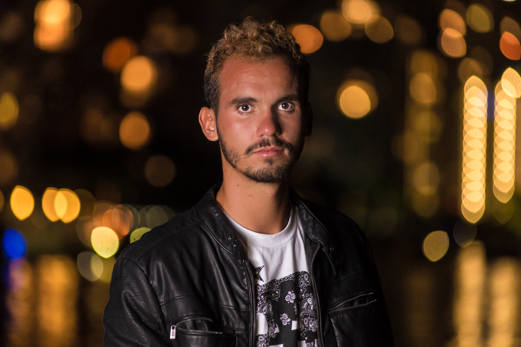 Minolta AF 80-200mm F2.8 HS-APO G sample photo. Santiago photography