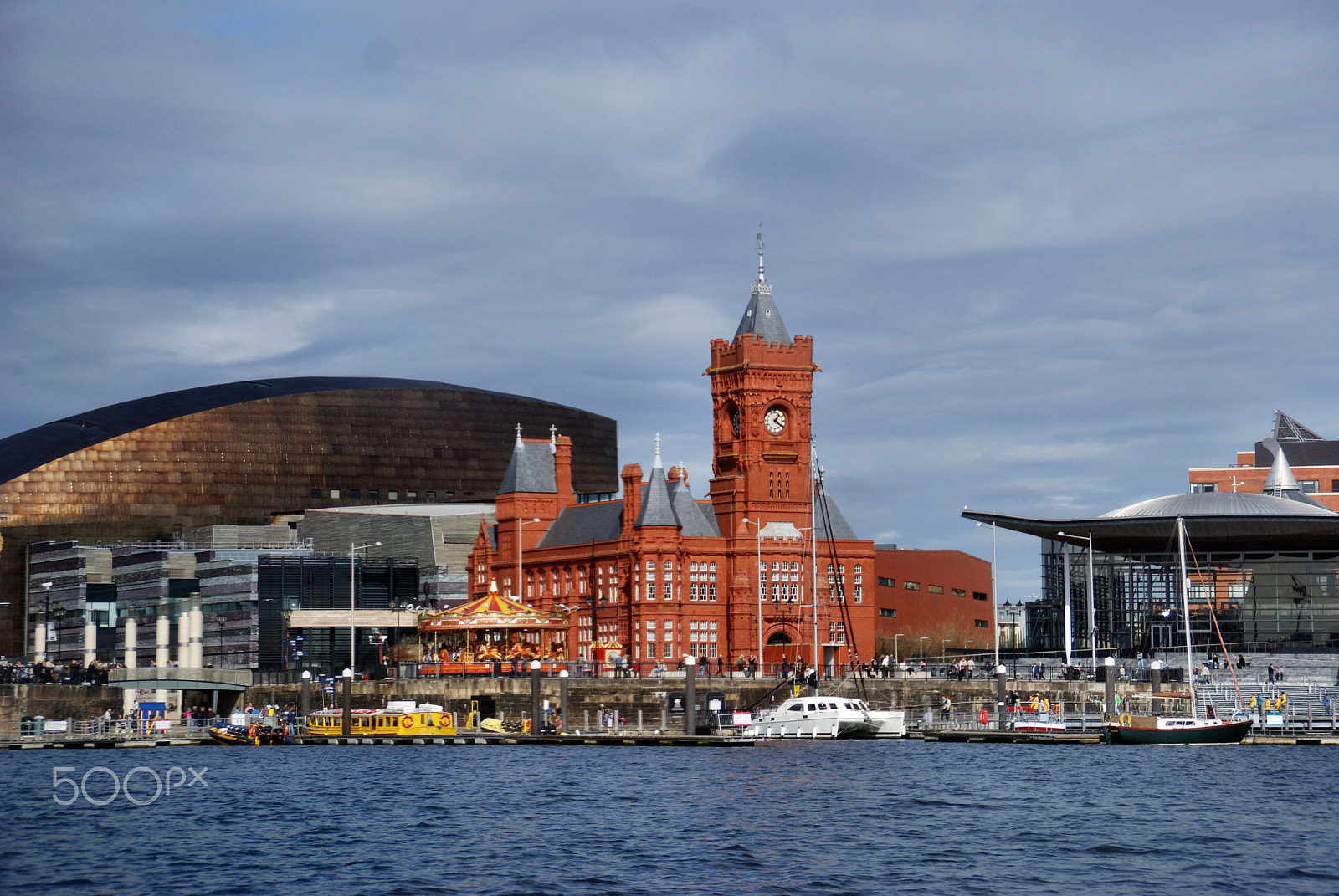 Sony Alpha DSLR-A200 + Tamron AF 28-105mm F4-5.6 [IF] sample photo. Cardiff - harbour quarter photography