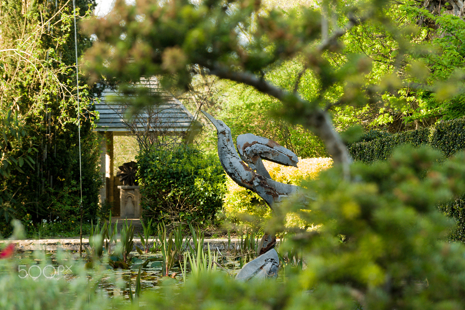 Sony Alpha DSLR-A700 sample photo. Iron welded bird (heron) photography