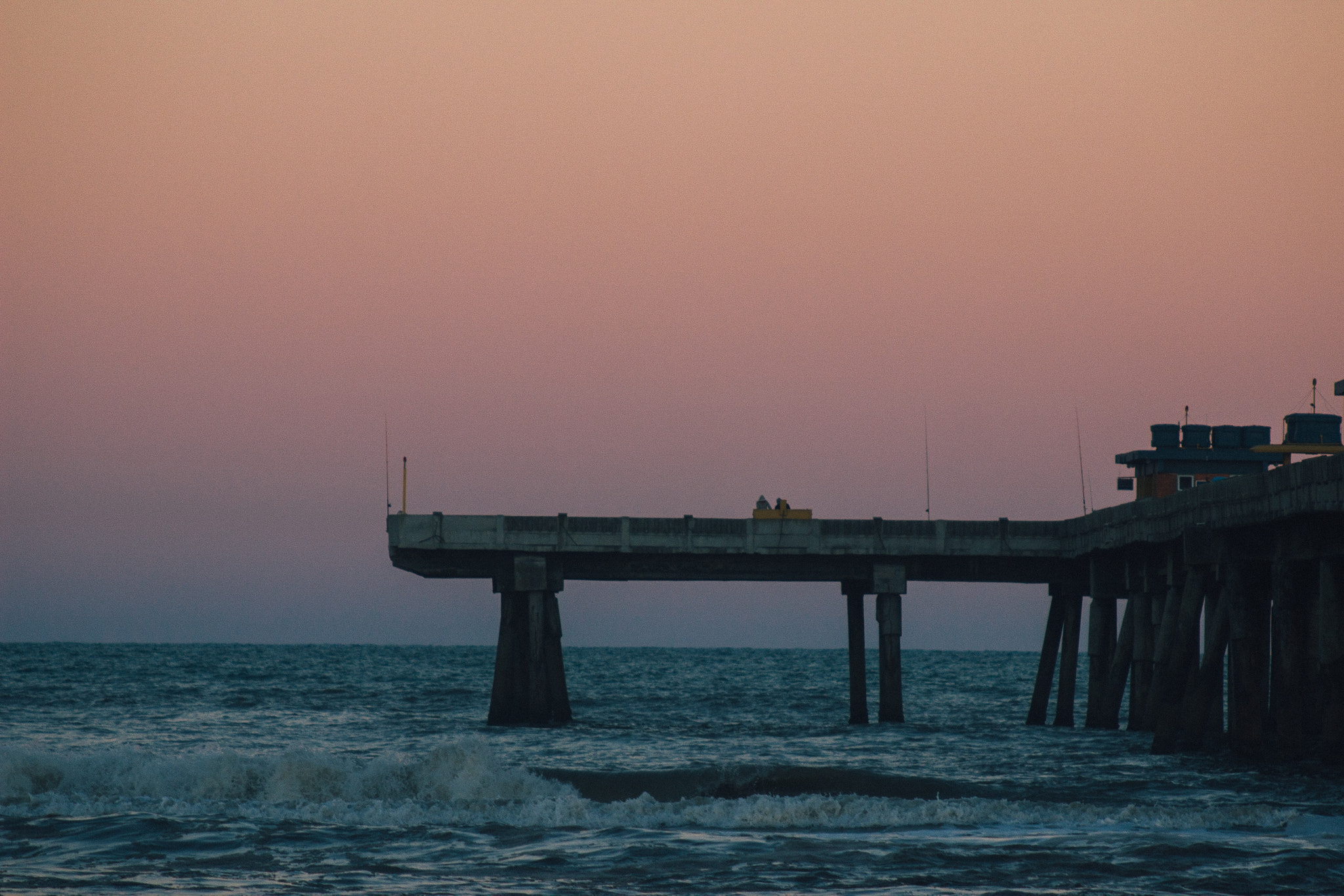 Canon EF 100-300mm F4.5-5.6 USM sample photo. Fishing platform photography