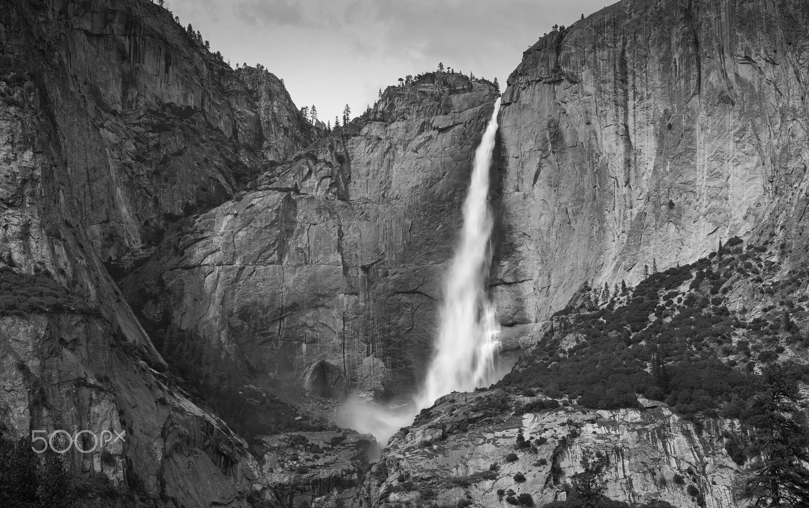 AF Zoom-Nikkor 35-105mm f/3.5-4.5 sample photo. Upper yosemite fall photography