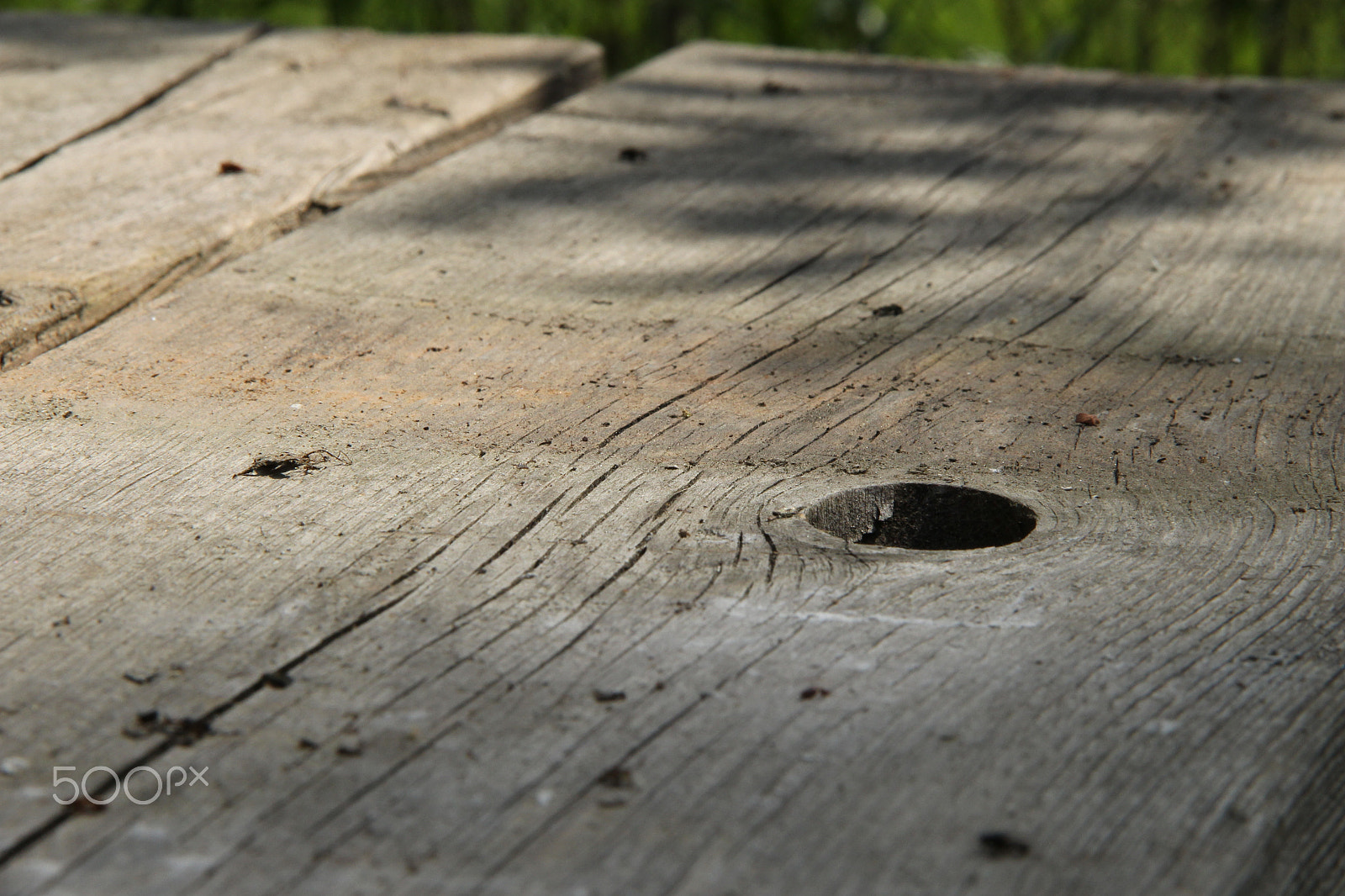 Canon EF-S 18-135mm F3.5-5.6 IS sample photo. Wooden table photography