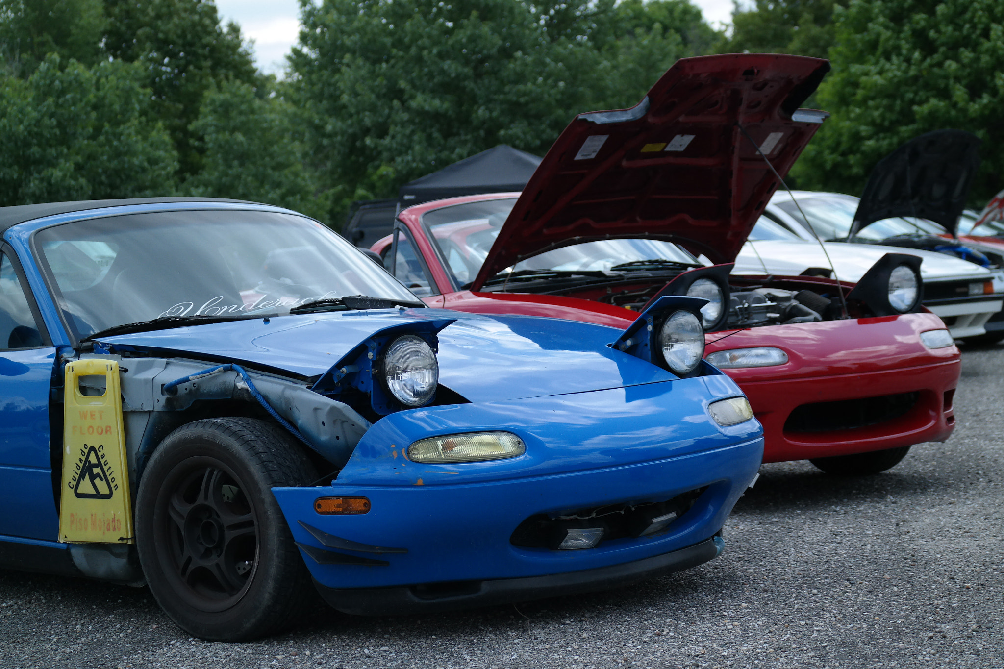 Samsung NX30 + NX 50-200mm F4-5.6 sample photo. Two miatas photography