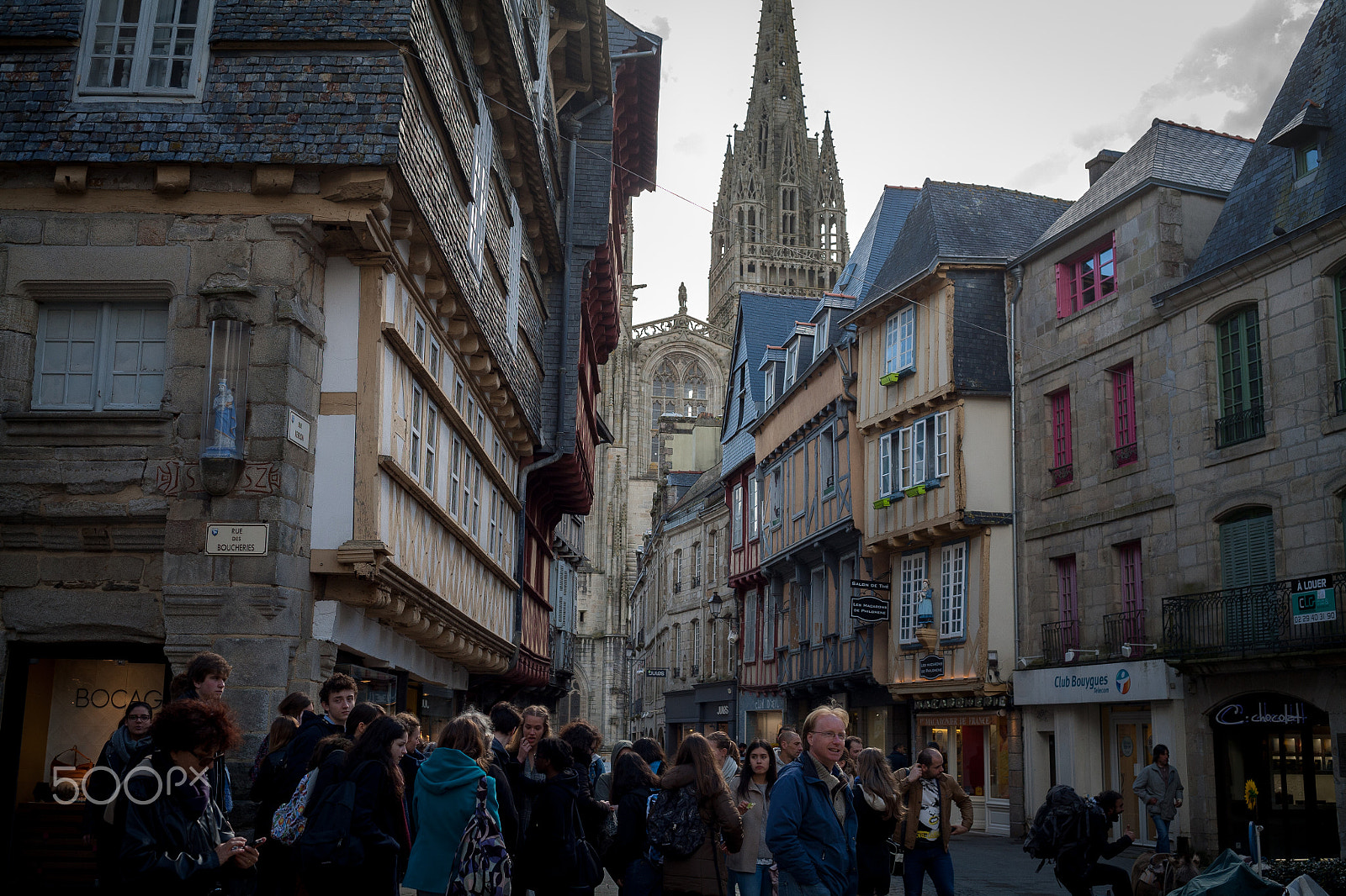 Canon EOS 5D sample photo. Peeking cathedral photography