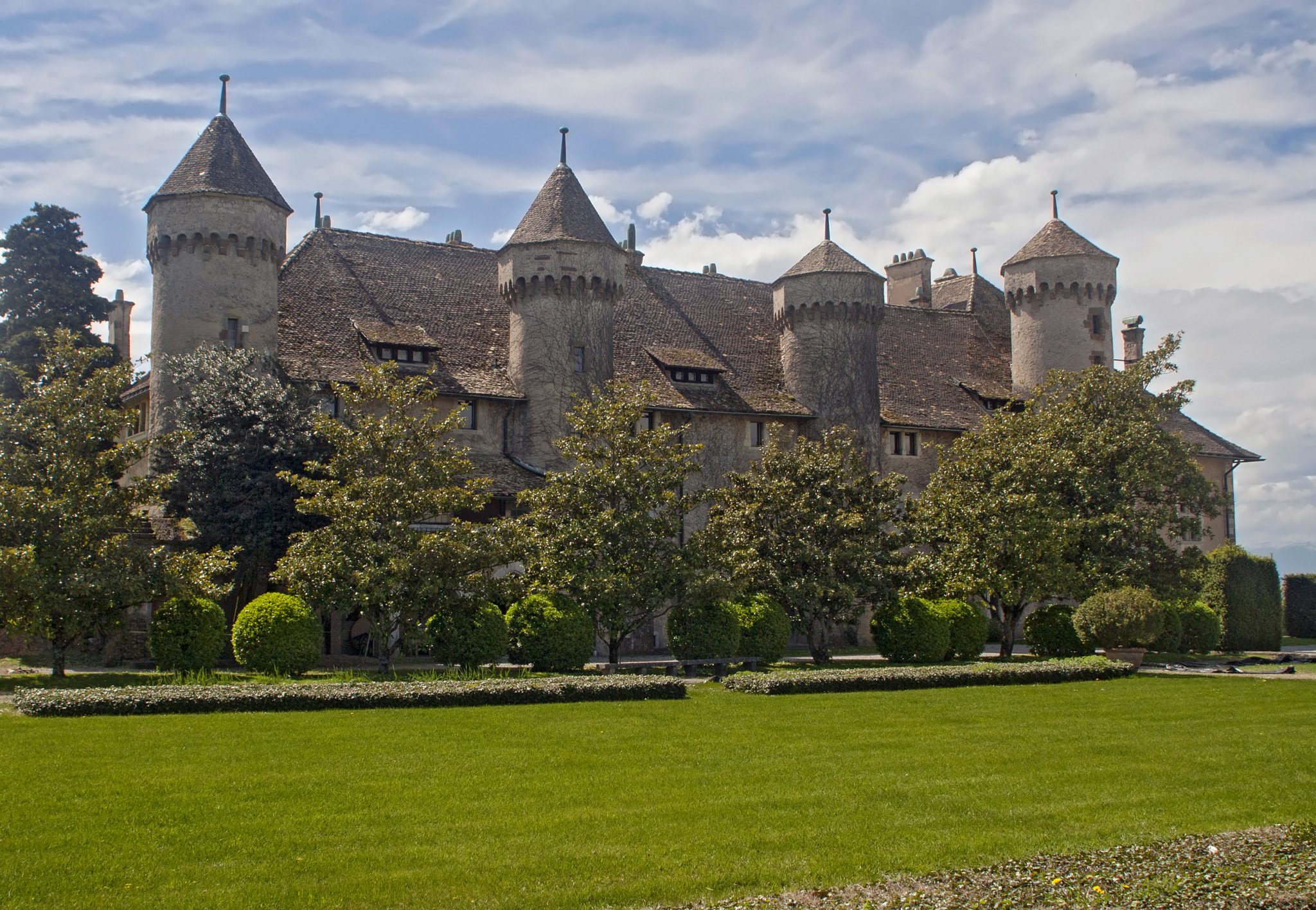 Canon EF 20-35mm F3.5-4.5 USM sample photo. Château de ripaille (thonon-les-bains) photography
