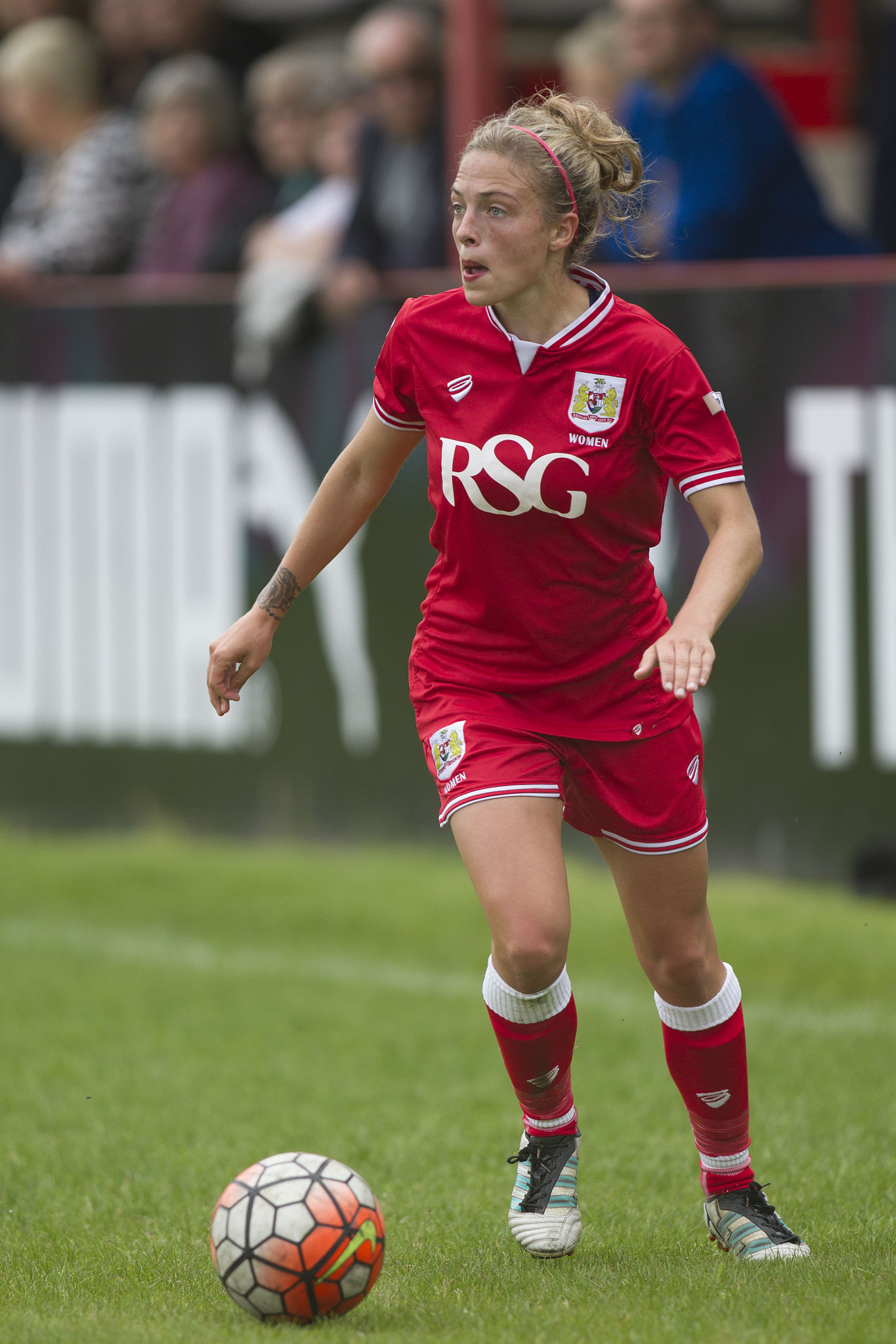 Canon EF 400mm f/2.8L sample photo. Sheffield fc ladies vs bristol city women, fa women's super league fa wsl2, football, the coach... photography