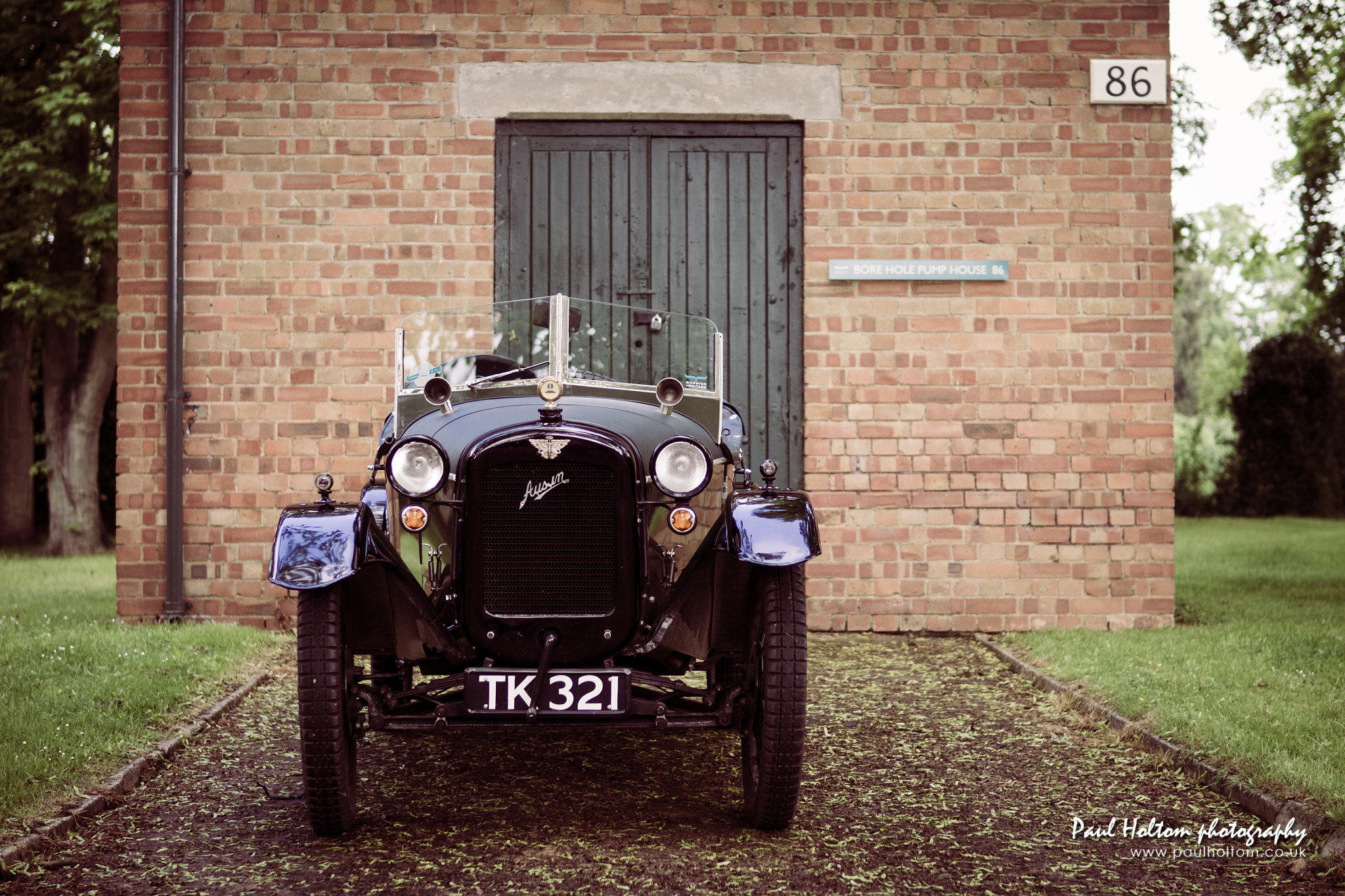 Olympus OM-D E-M1 + Sigma 30mm F1.4 DC DN | C sample photo. Bicester heritage 9th sunday scramble photography