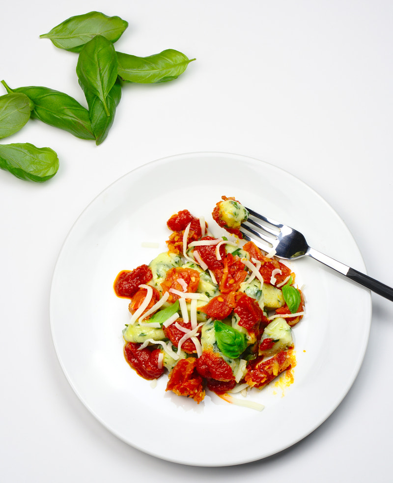 Samsung NX300 + Samsung NX 50-200mm F4-5.6 ED OIS sample photo. Gnocchi with ricotta and spinach photography