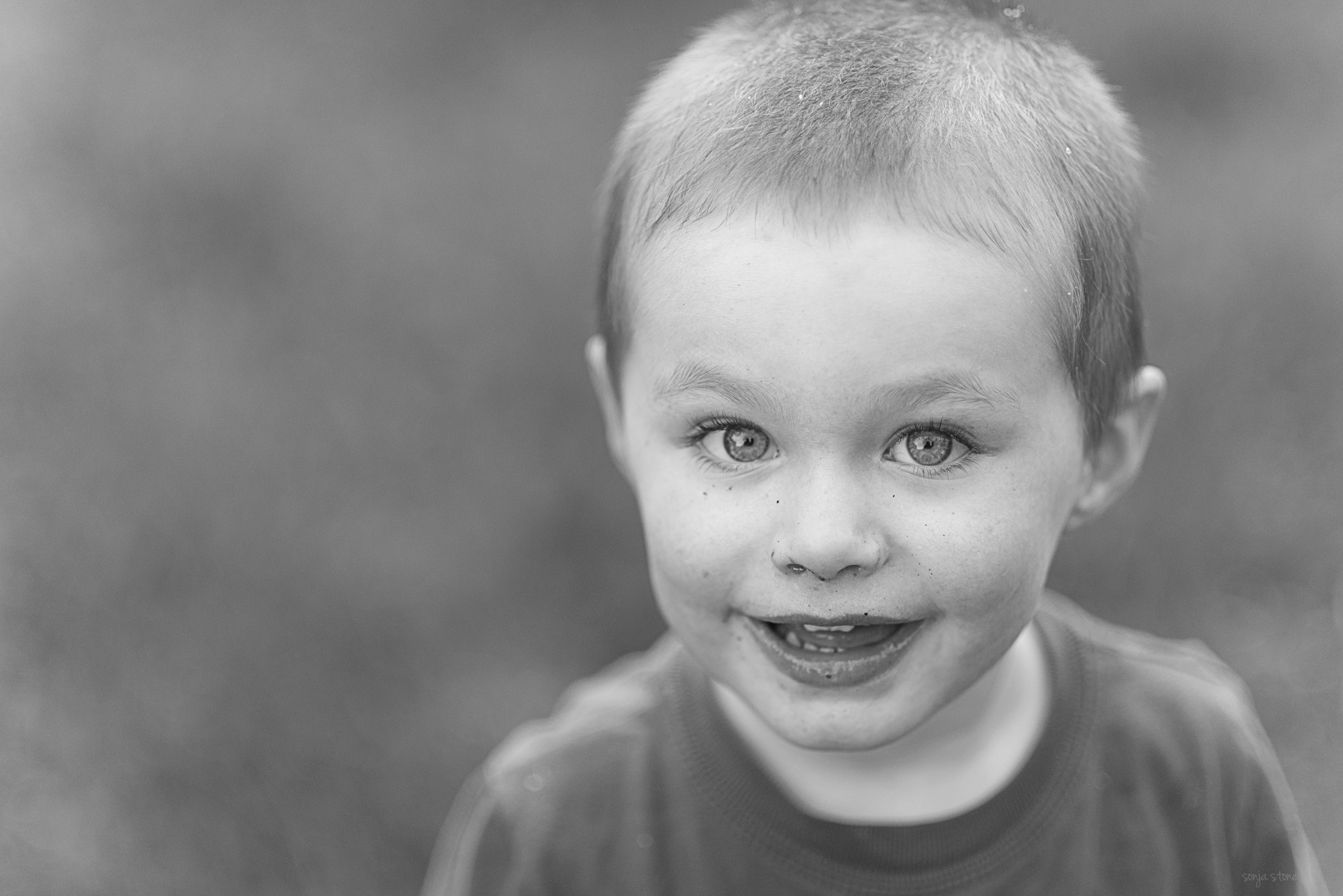 Nikon D600 + AF Nikkor 85mm f/1.8 sample photo. Smile photography