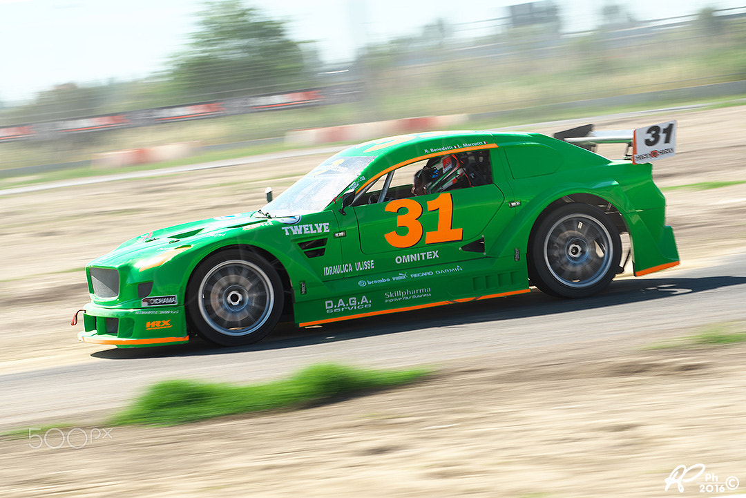 VR 70-200mm F/4.0 G sample photo. Need for speed photography