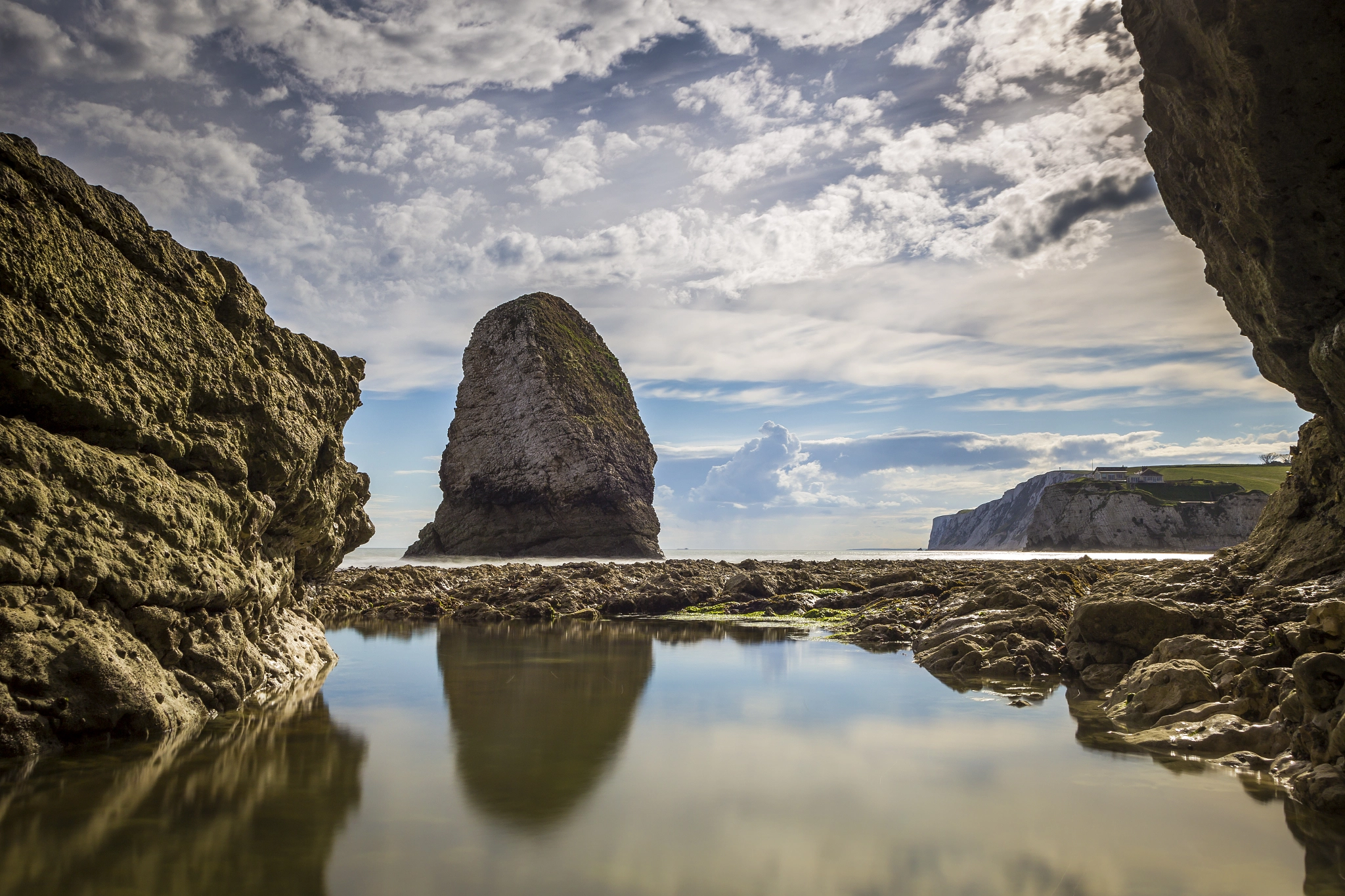 Canon EF 20-35mm F3.5-4.5 USM sample photo. Stag rock photography