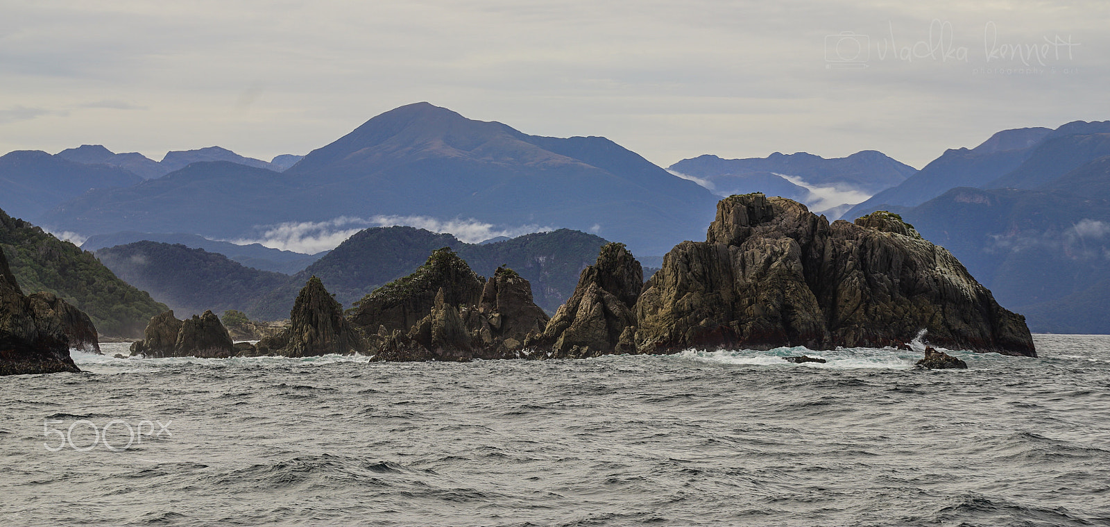 Sony FE 70-200mm F4 G OSS sample photo. Wilderness discovery expedition, fiordland np photography