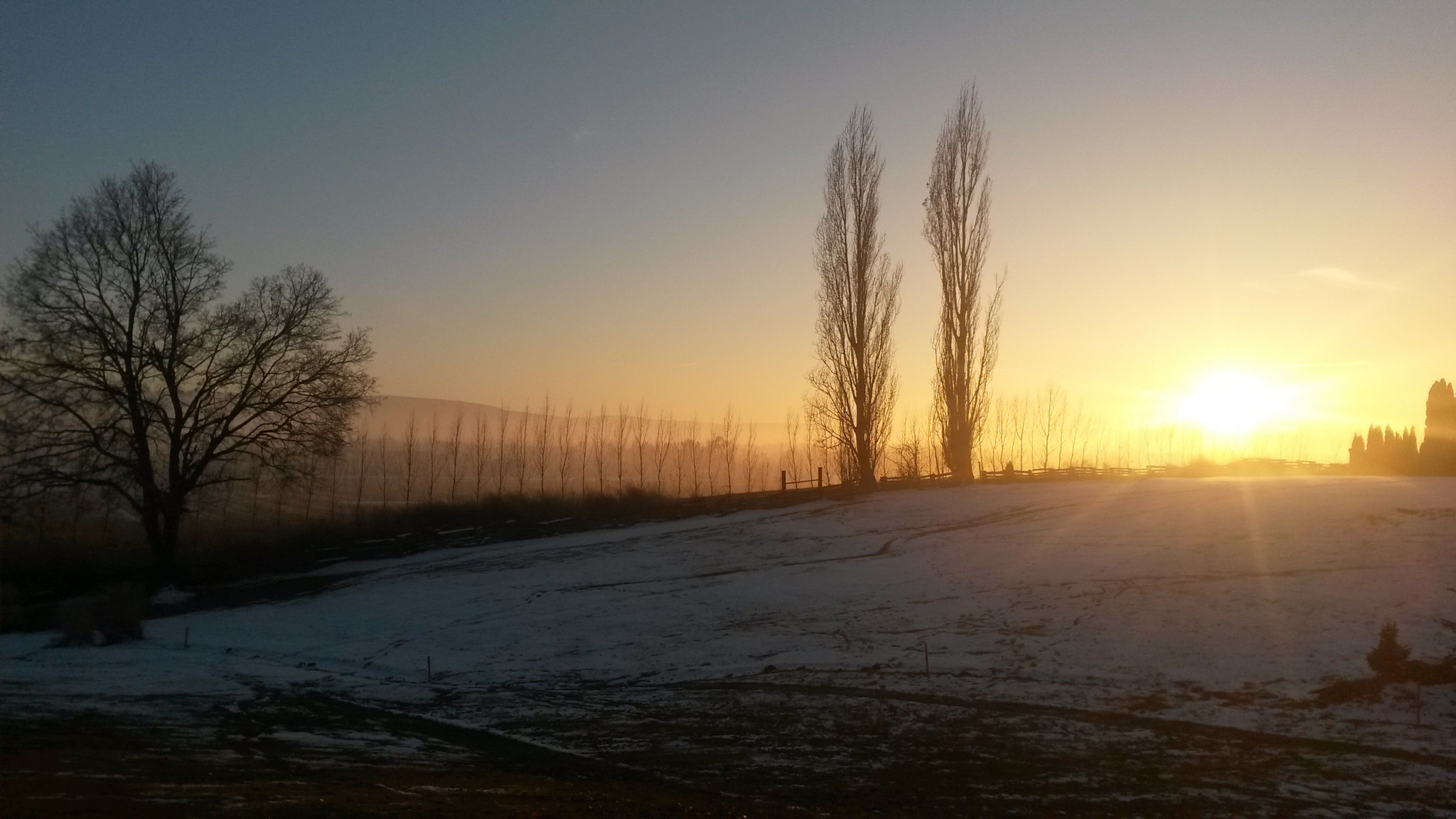 Samsung Galaxy S4 Active sample photo. Winter warmth photography