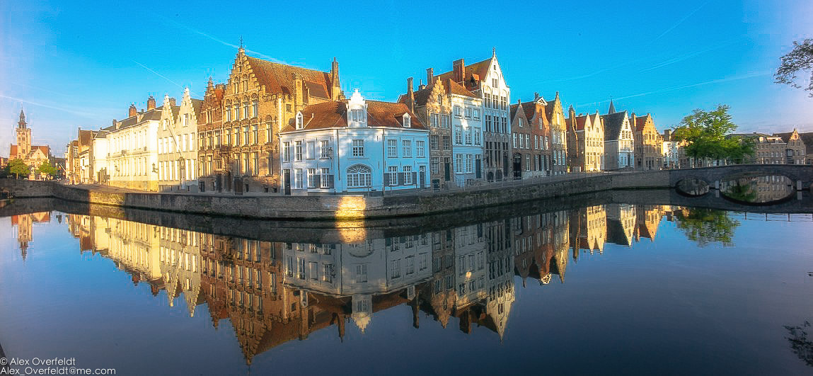 Elmarit-M 1:2.8/21 ASPH. sample photo. Reflections where spiegelrei and lange rei meet in bruges photography