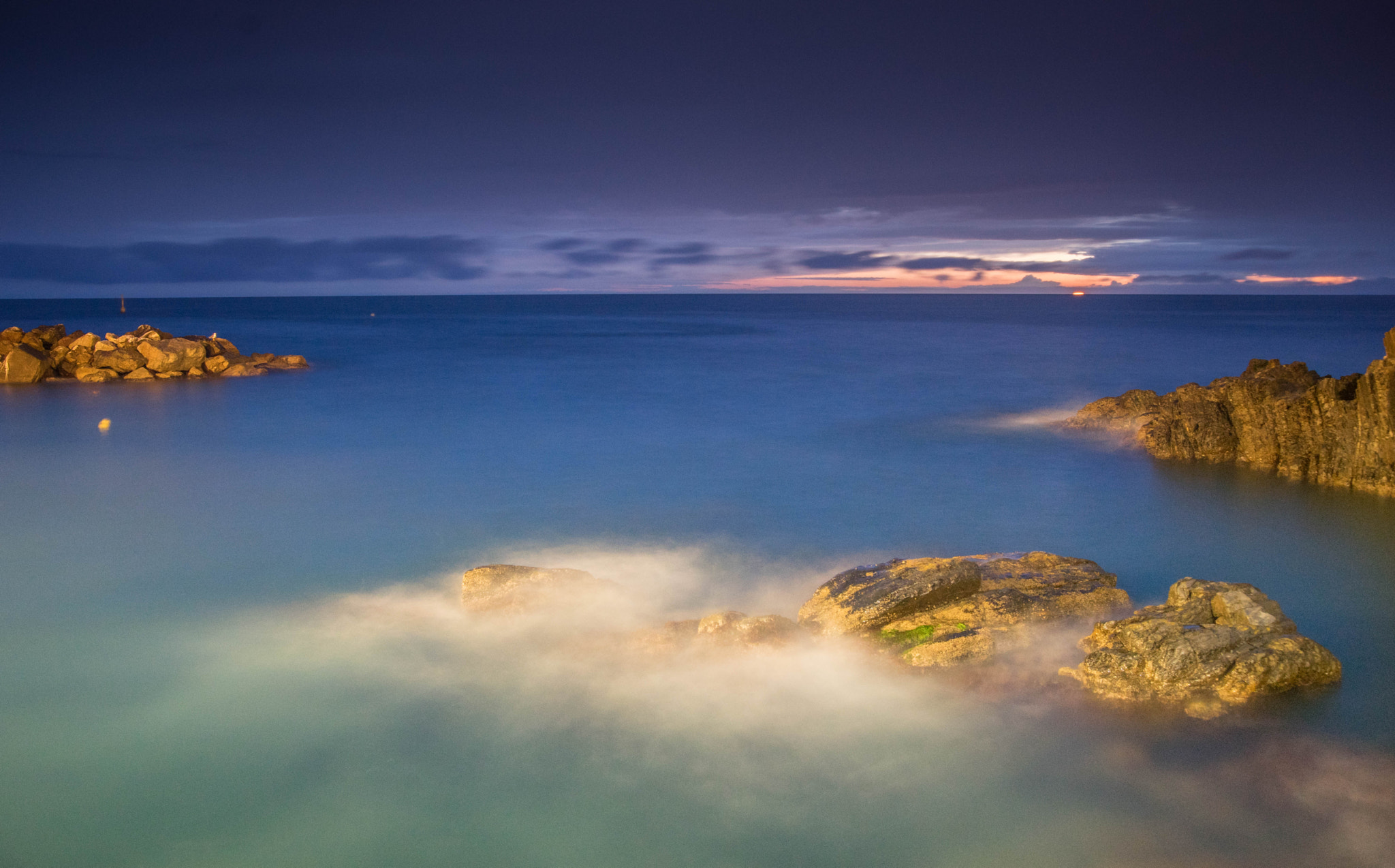 Sony a7 II + Tamron SP 24-70mm F2.8 Di VC USD sample photo. Seascape 130 photography